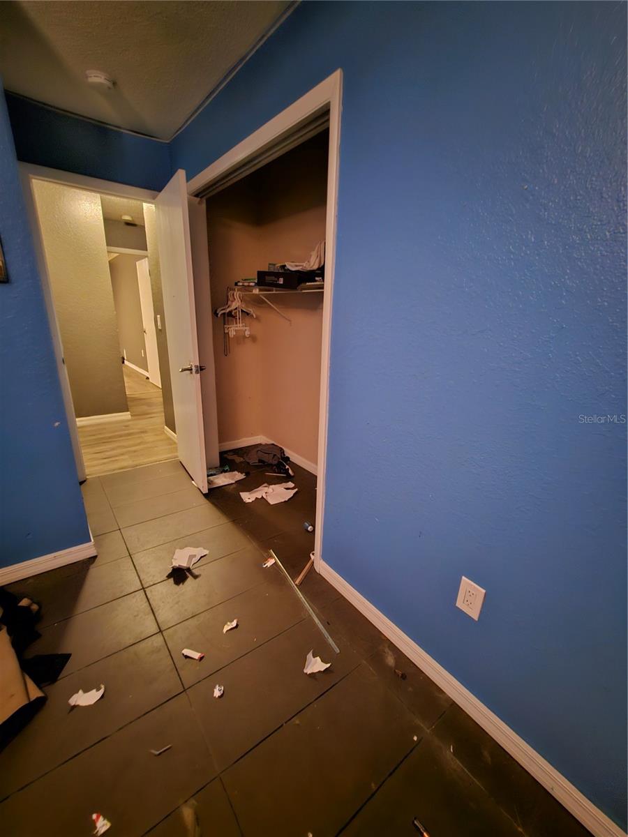 Listing photo id 20 for 12632 Buckhorn Drive