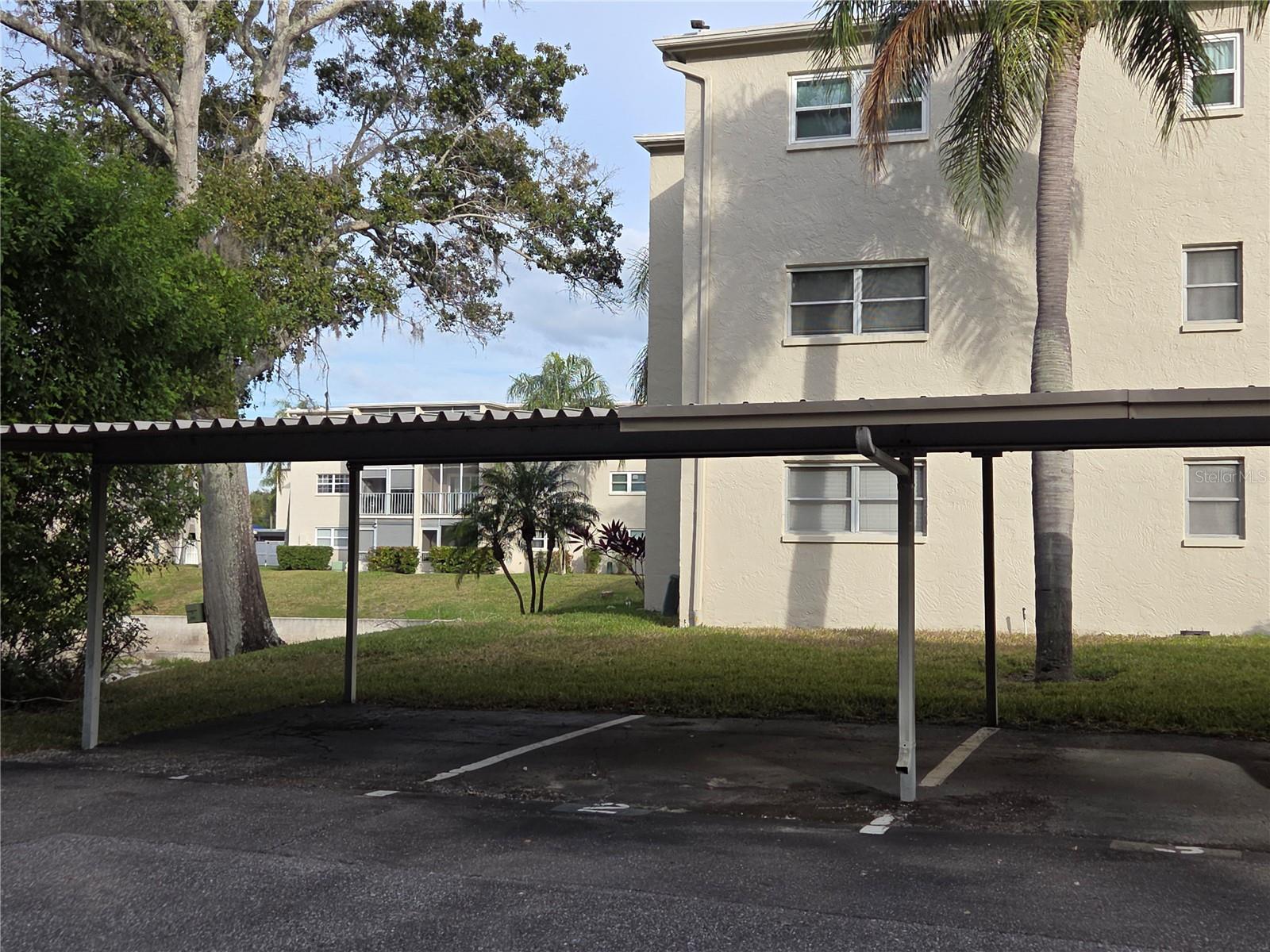 Image 19 of 50 For 960 Virginia Street 201