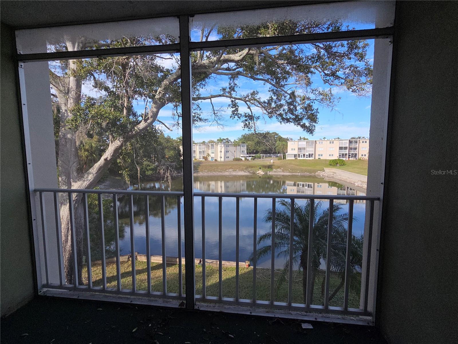 Image 20 of 50 For 960 Virginia Street 201