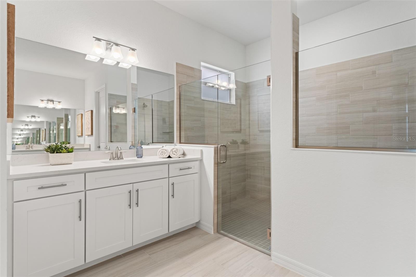 Image 22 of 43 For 5535 Lightning Whelk Lane