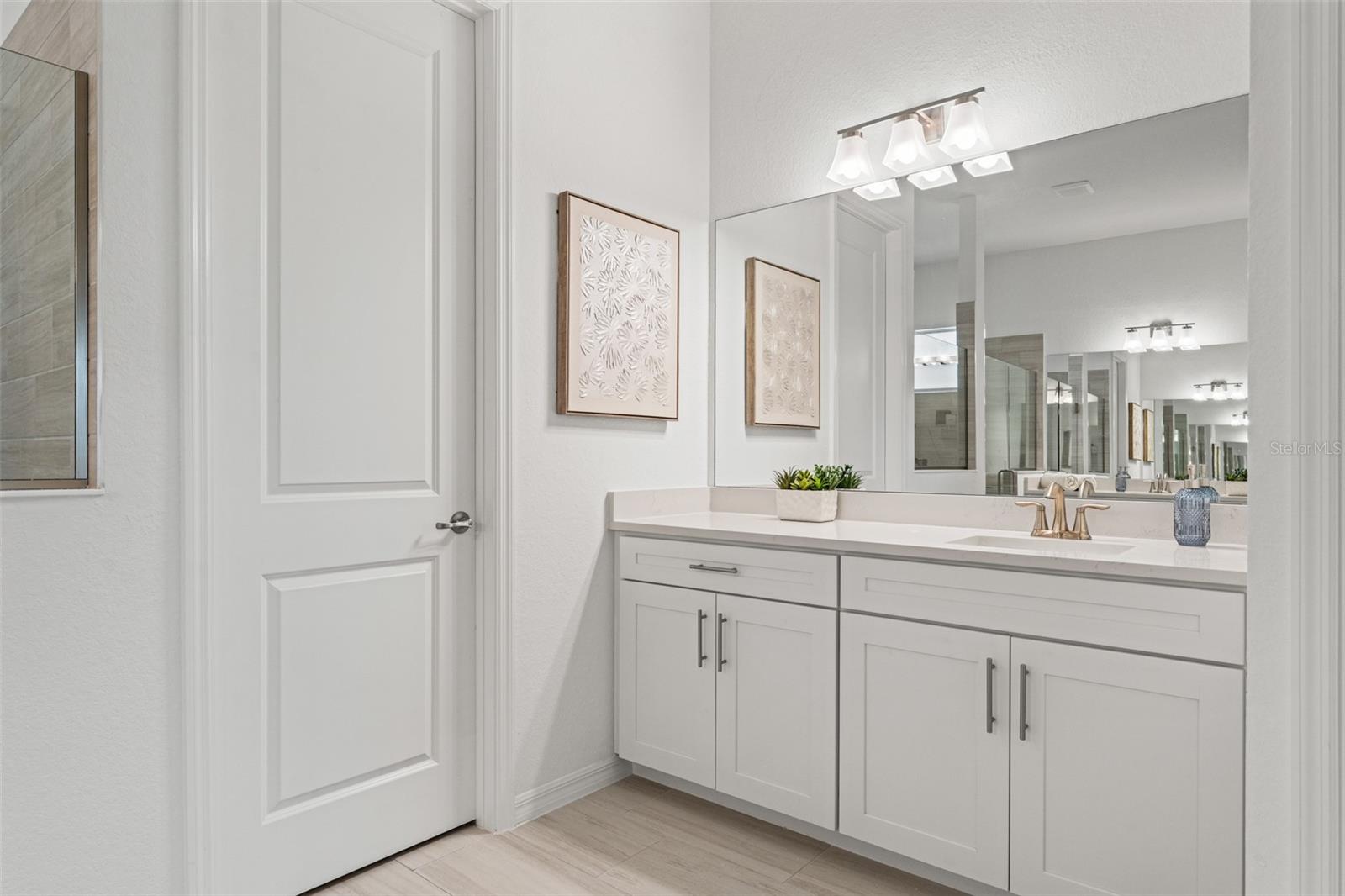 Image 23 of 43 For 5535 Lightning Whelk Lane