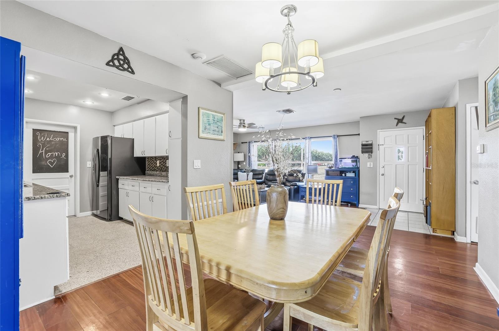 Image 13 of 64 For 711 San Salvador Drive