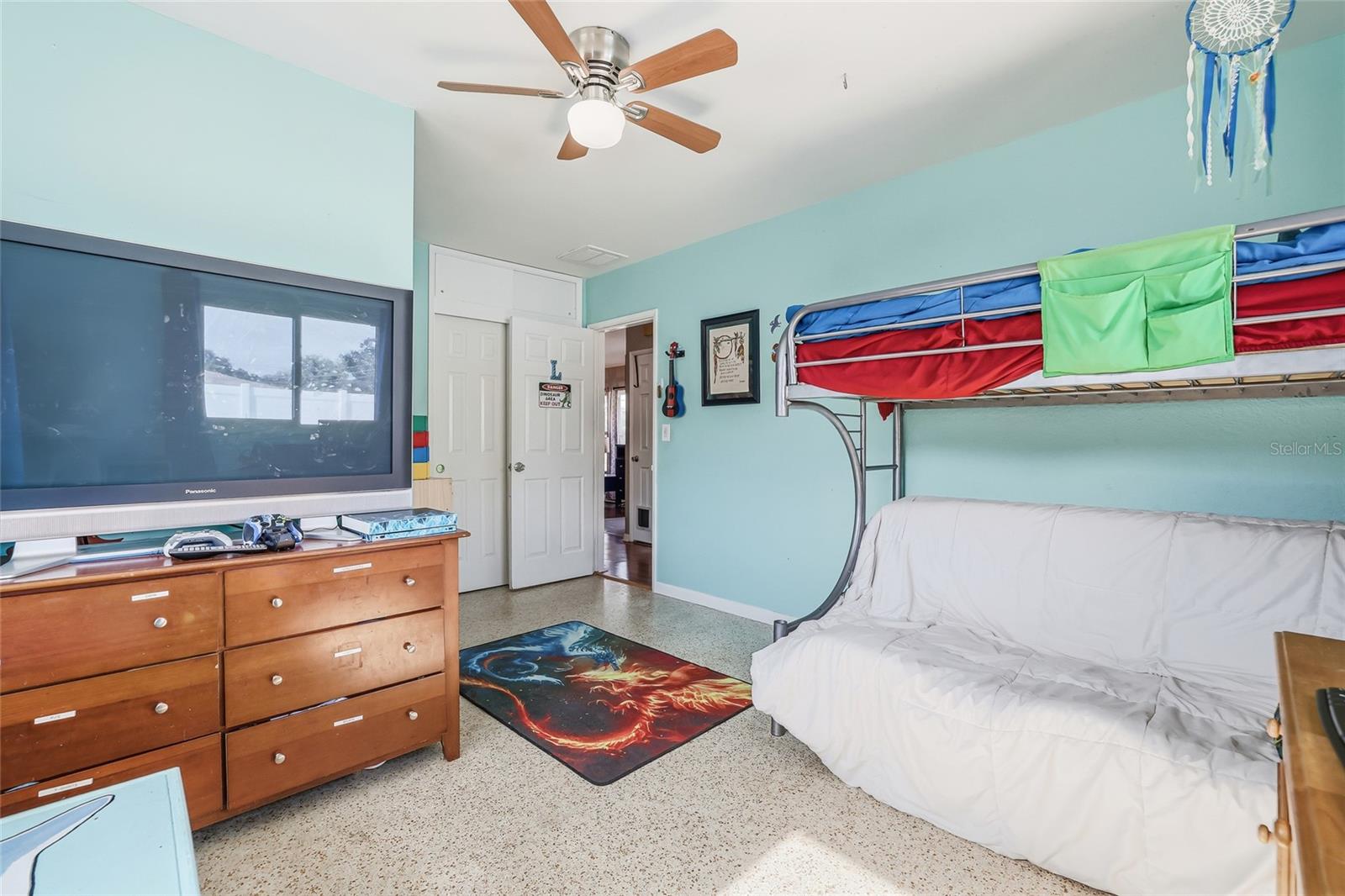 Image 28 of 64 For 711 San Salvador Drive