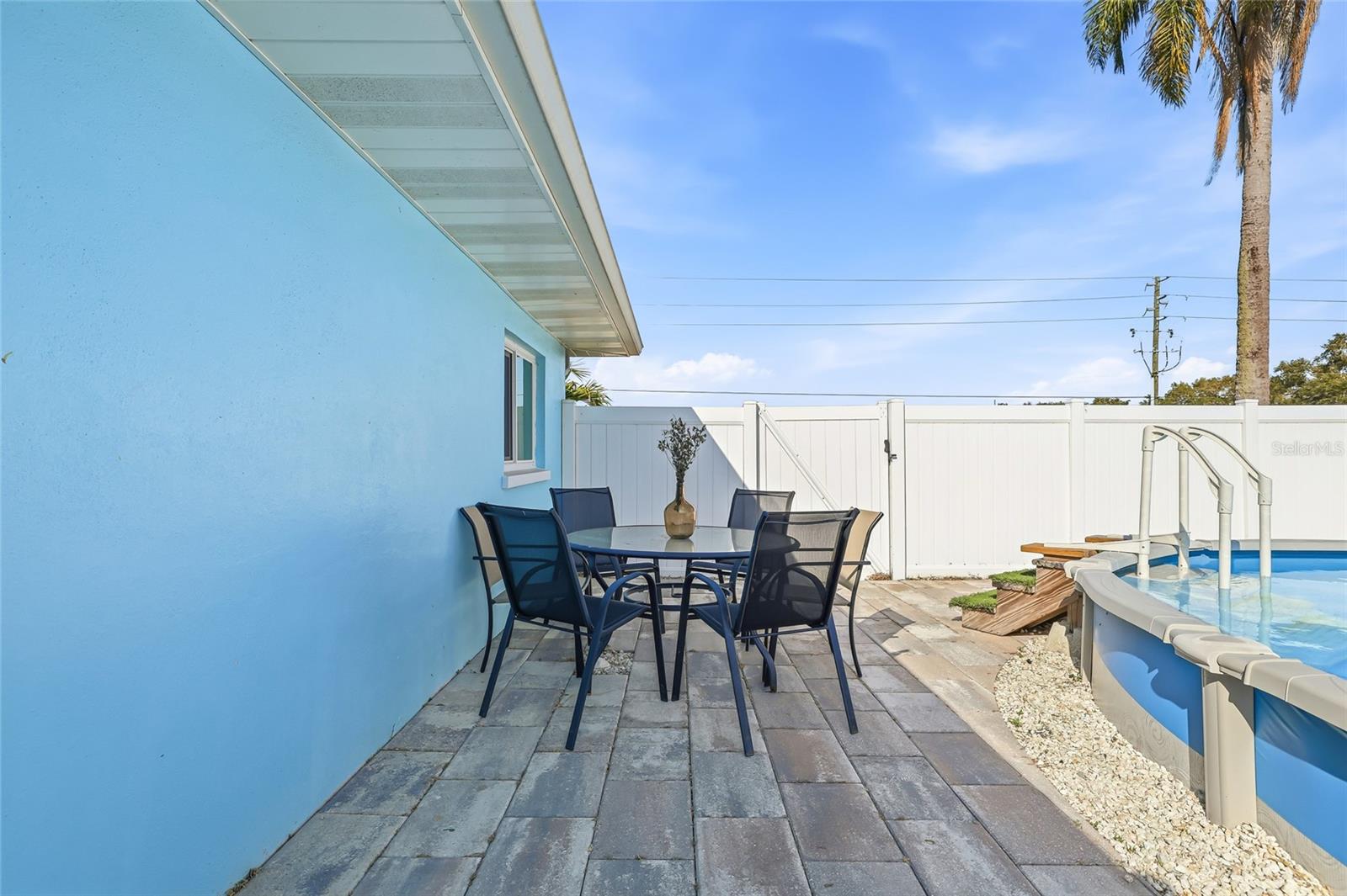 Image 40 of 64 For 711 San Salvador Drive