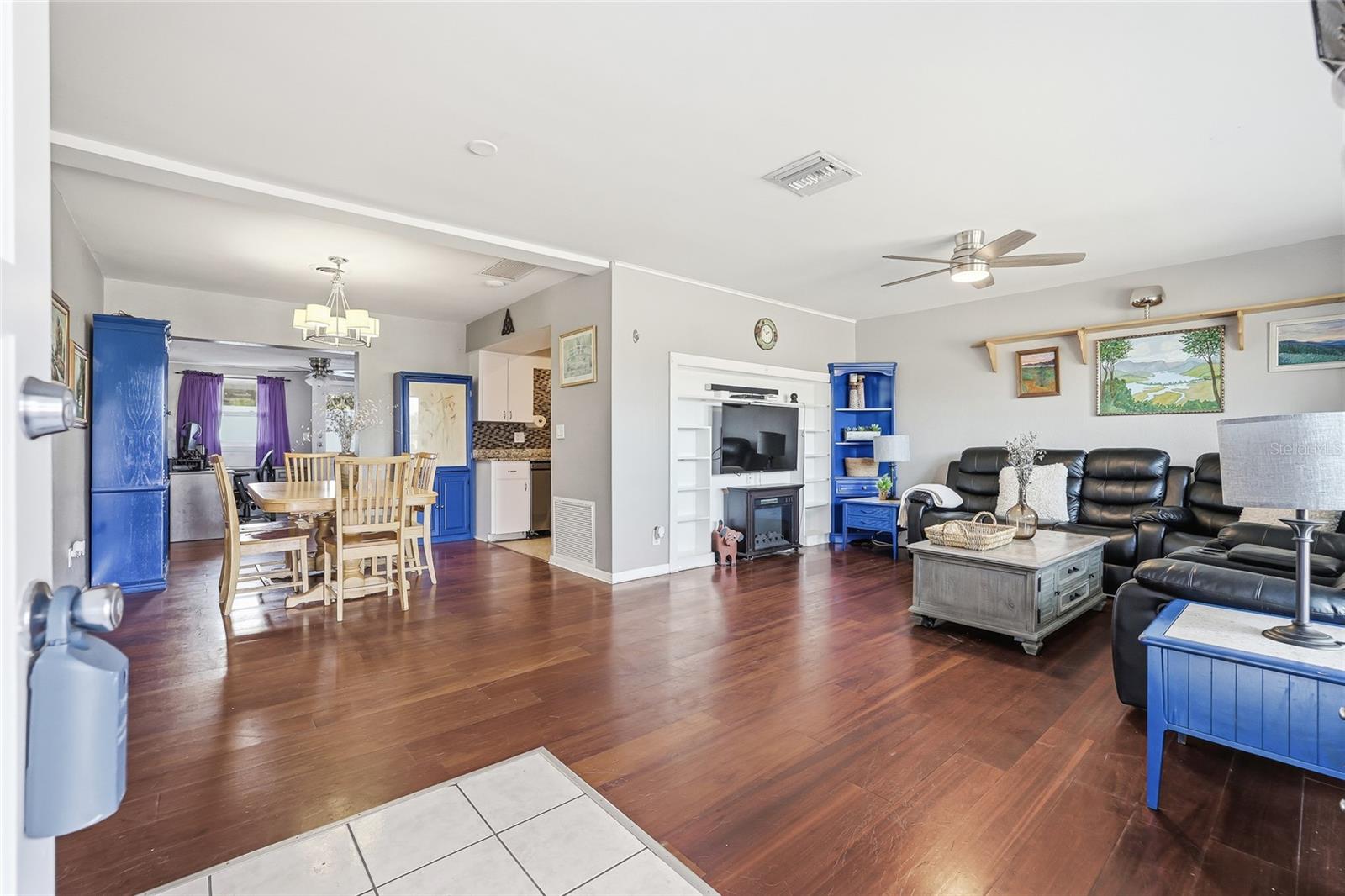 Image 7 of 64 For 711 San Salvador Drive