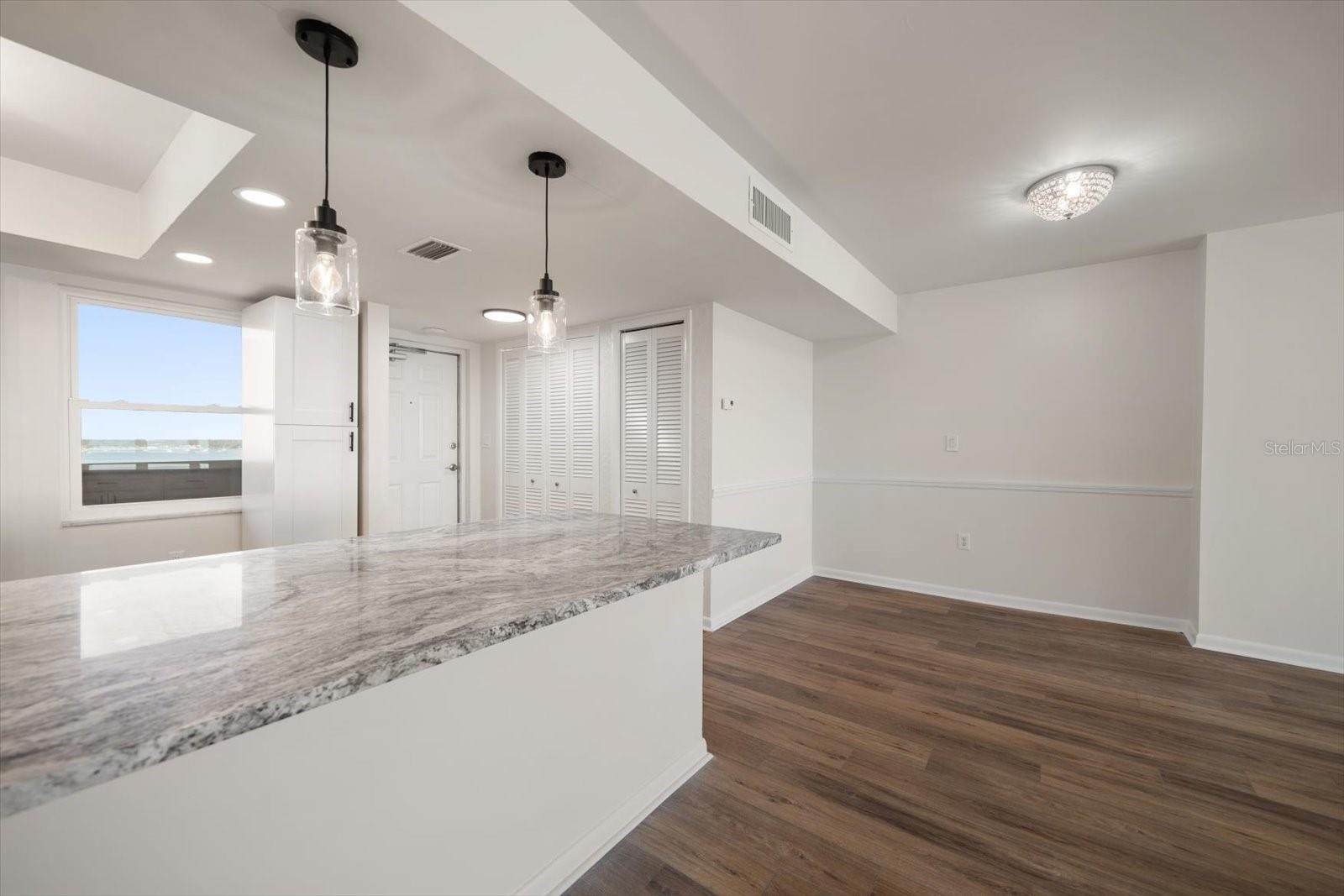 Image 17 of 38 For 5200 Brittany Drive S 1503