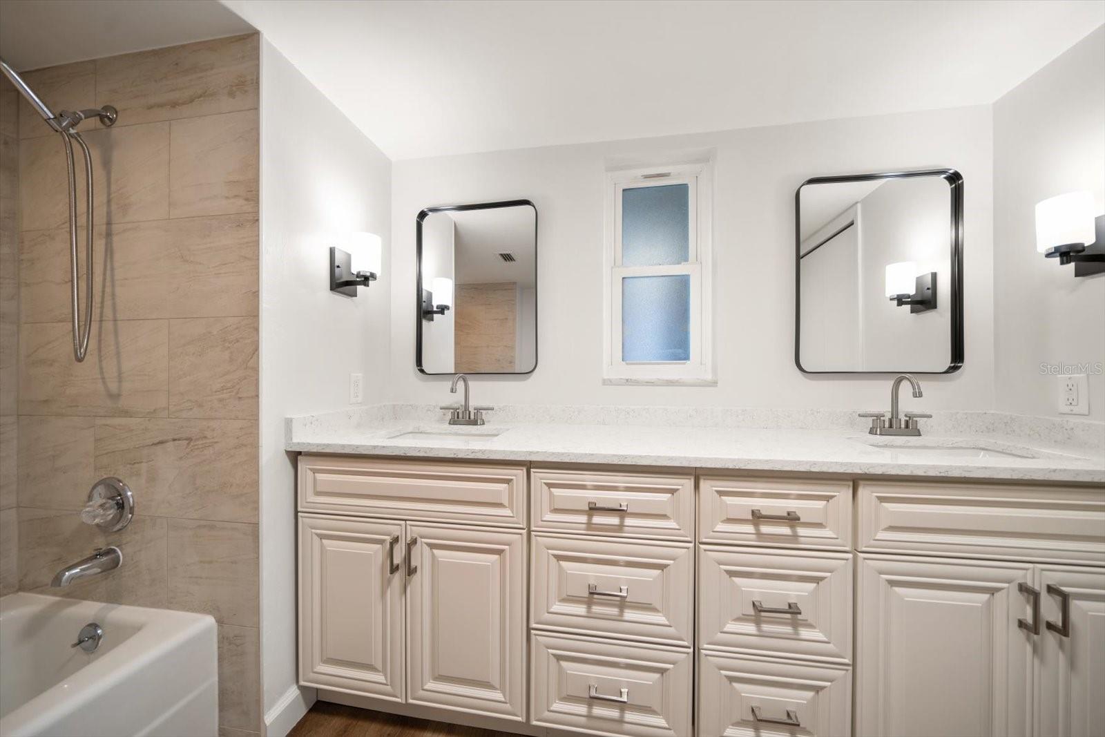 Image 21 of 38 For 5200 Brittany Drive S 1503