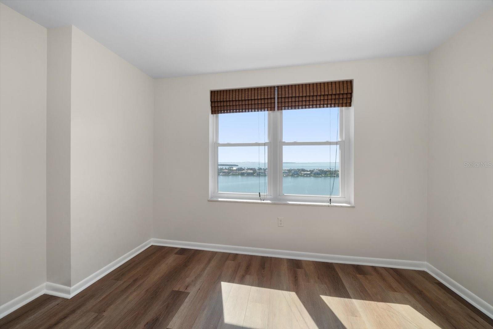 Image 23 of 38 For 5200 Brittany Drive S 1503