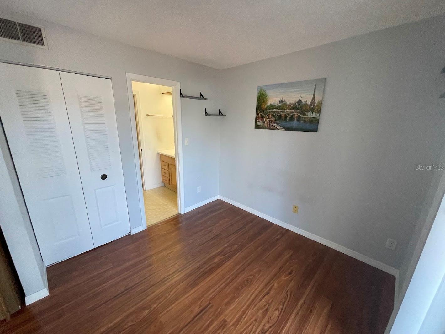 Image 19 of 37 For 2579 Countryside Boulevard 203