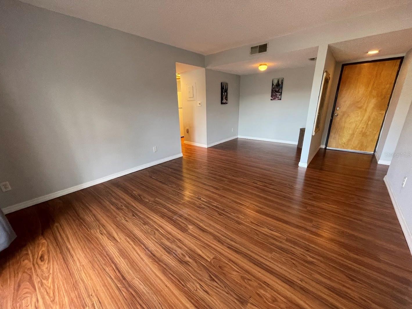 Image 25 of 37 For 2579 Countryside Boulevard 203