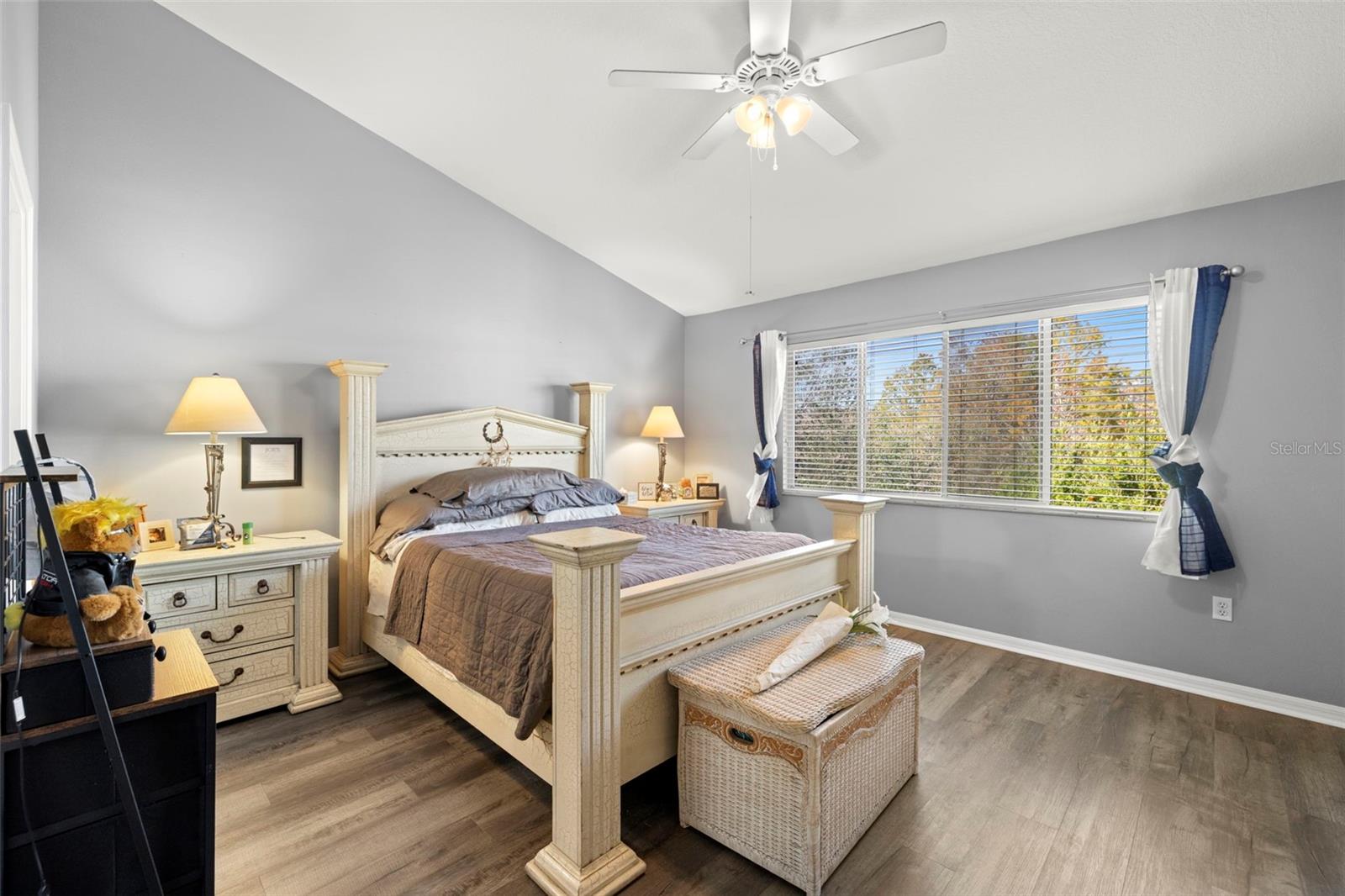 Image 18 of 30 For 11231 Kapok Grand Circle