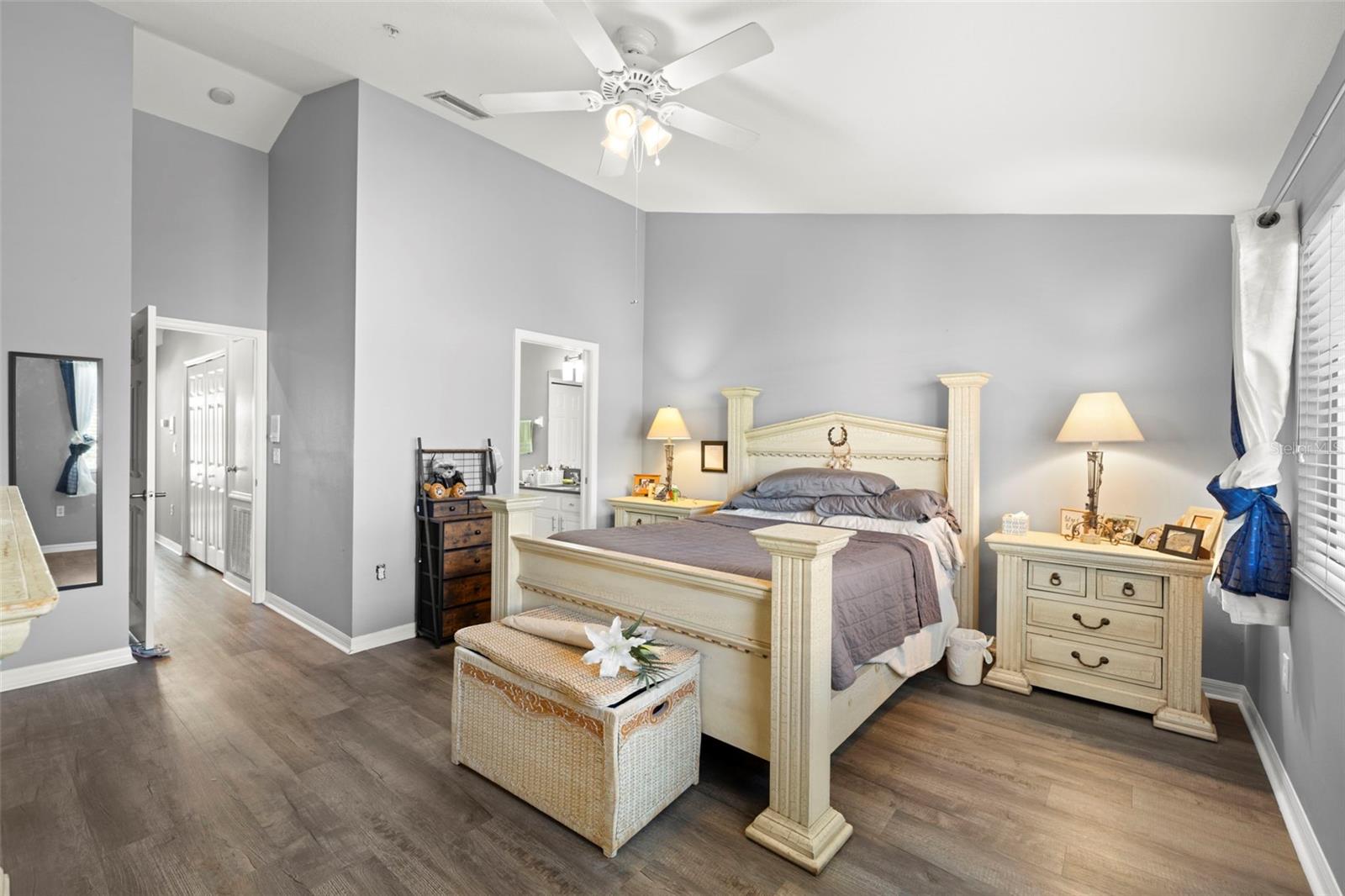 Image 19 of 30 For 11231 Kapok Grand Circle