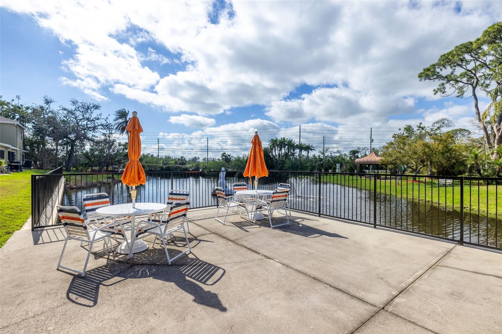 Image 7 of 30 For 11231 Kapok Grand Circle