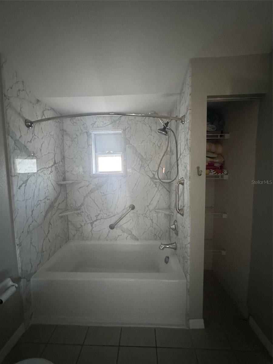 Image 15 of 18 For 9548 Orange Valley Court