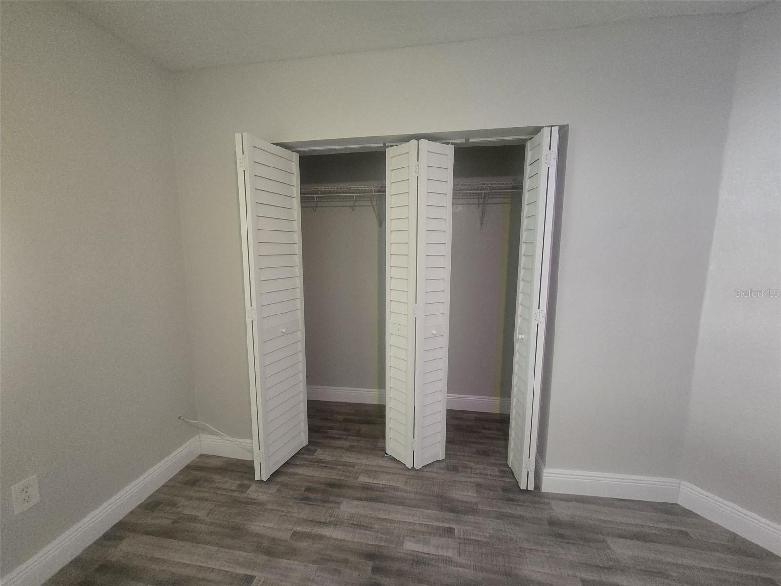 Image 24 of 53 For 26838 Deacon Loop