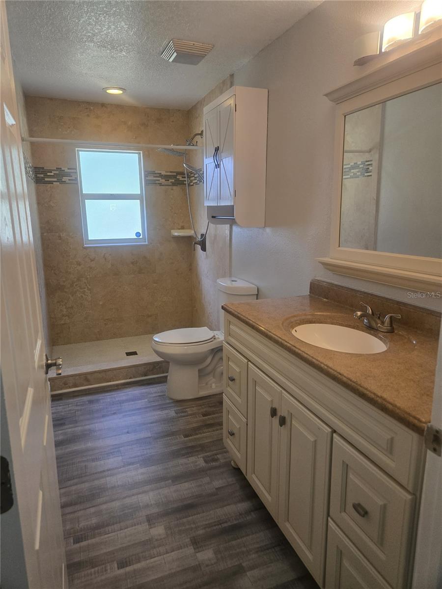 Image 32 of 53 For 26838 Deacon Loop