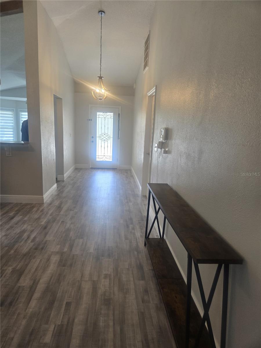 Image 4 of 53 For 26838 Deacon Loop