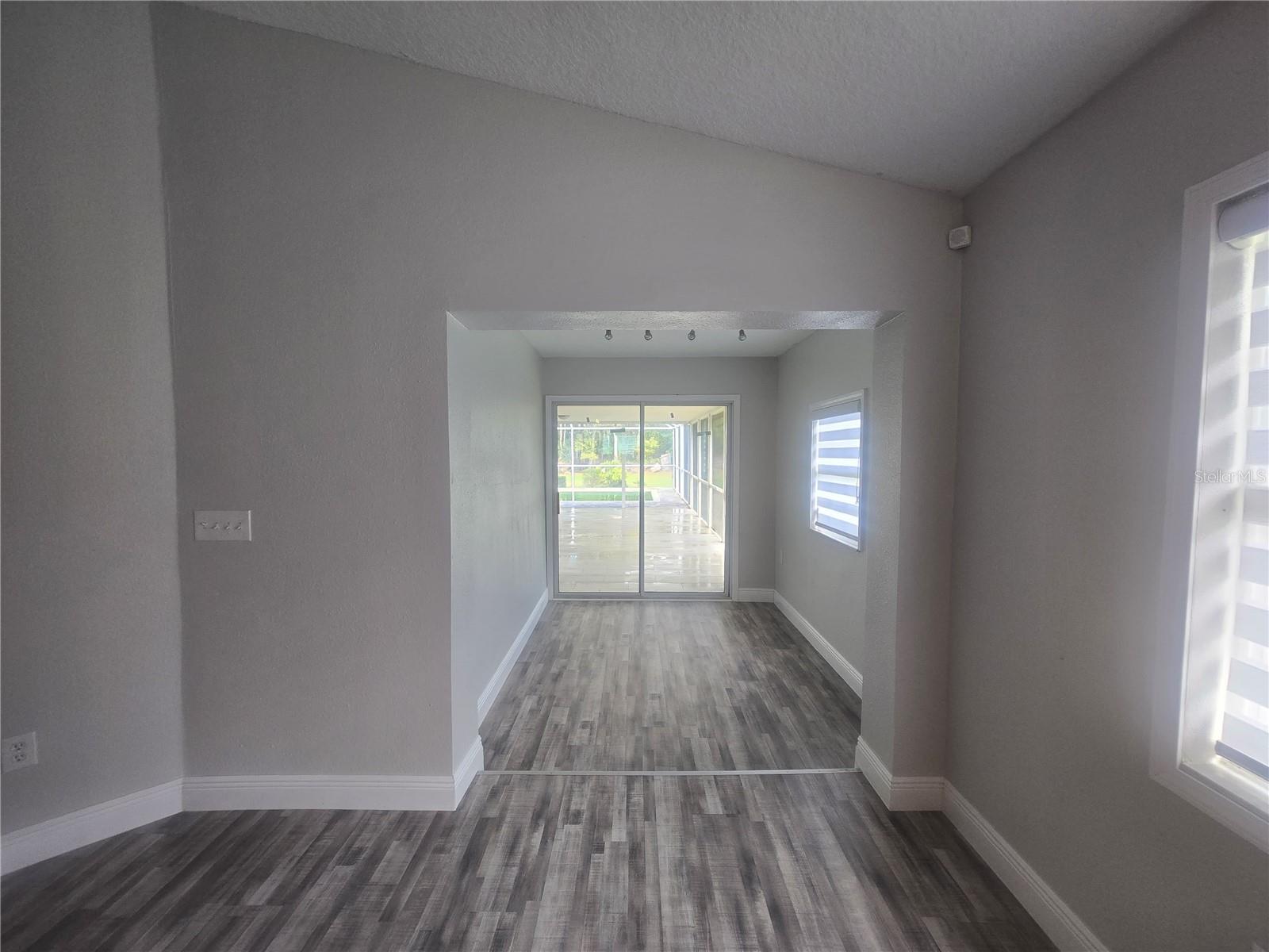 Image 42 of 53 For 26838 Deacon Loop