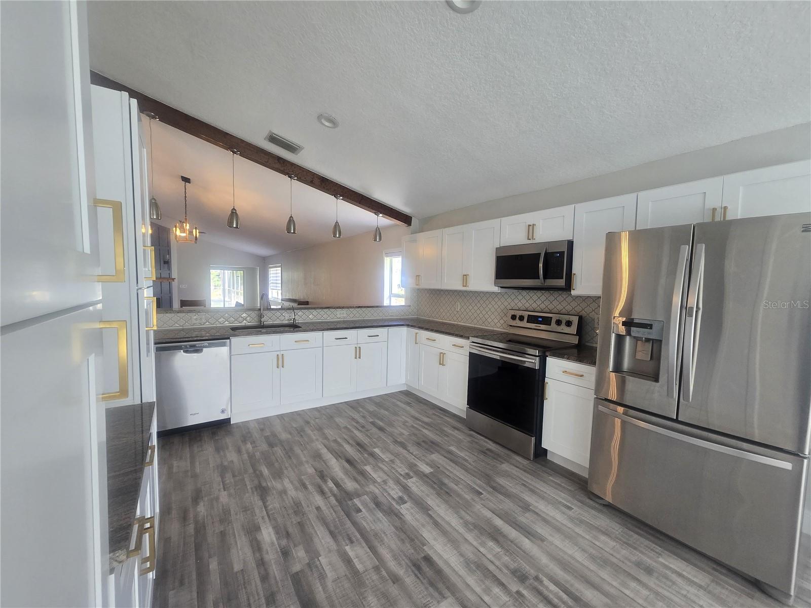 Image 6 of 53 For 26838 Deacon Loop