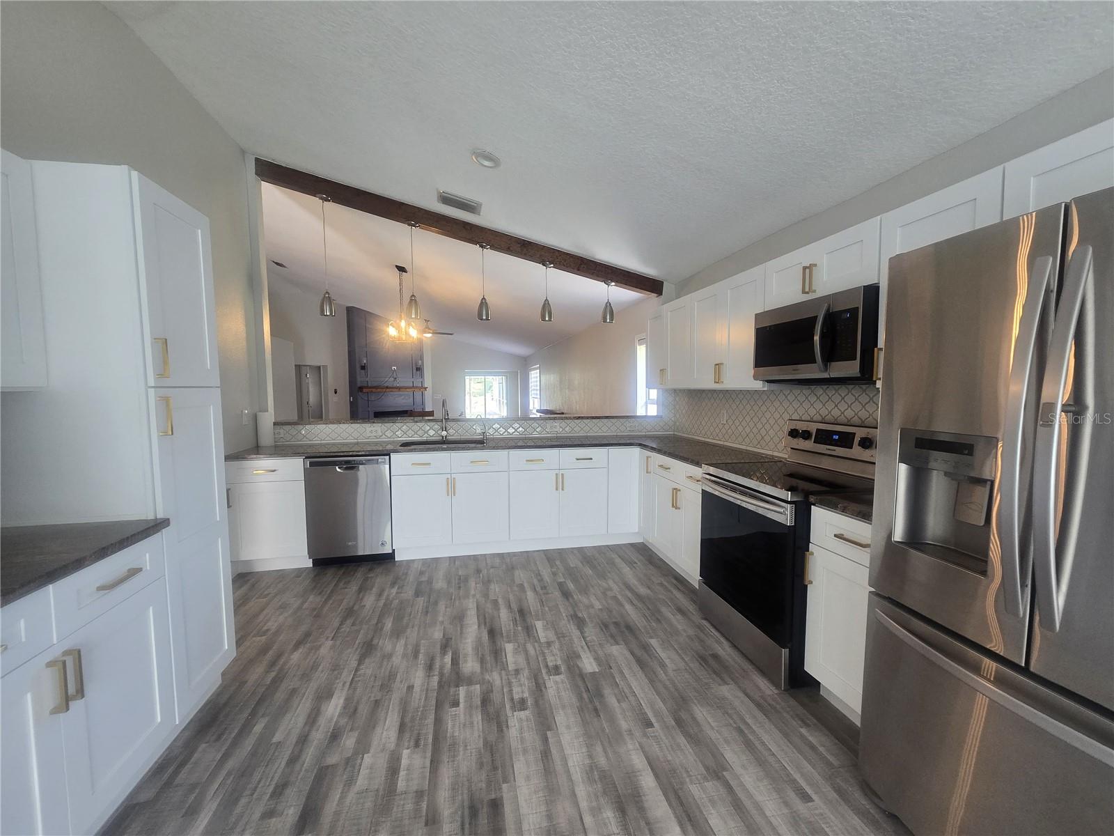 Image 7 of 53 For 26838 Deacon Loop