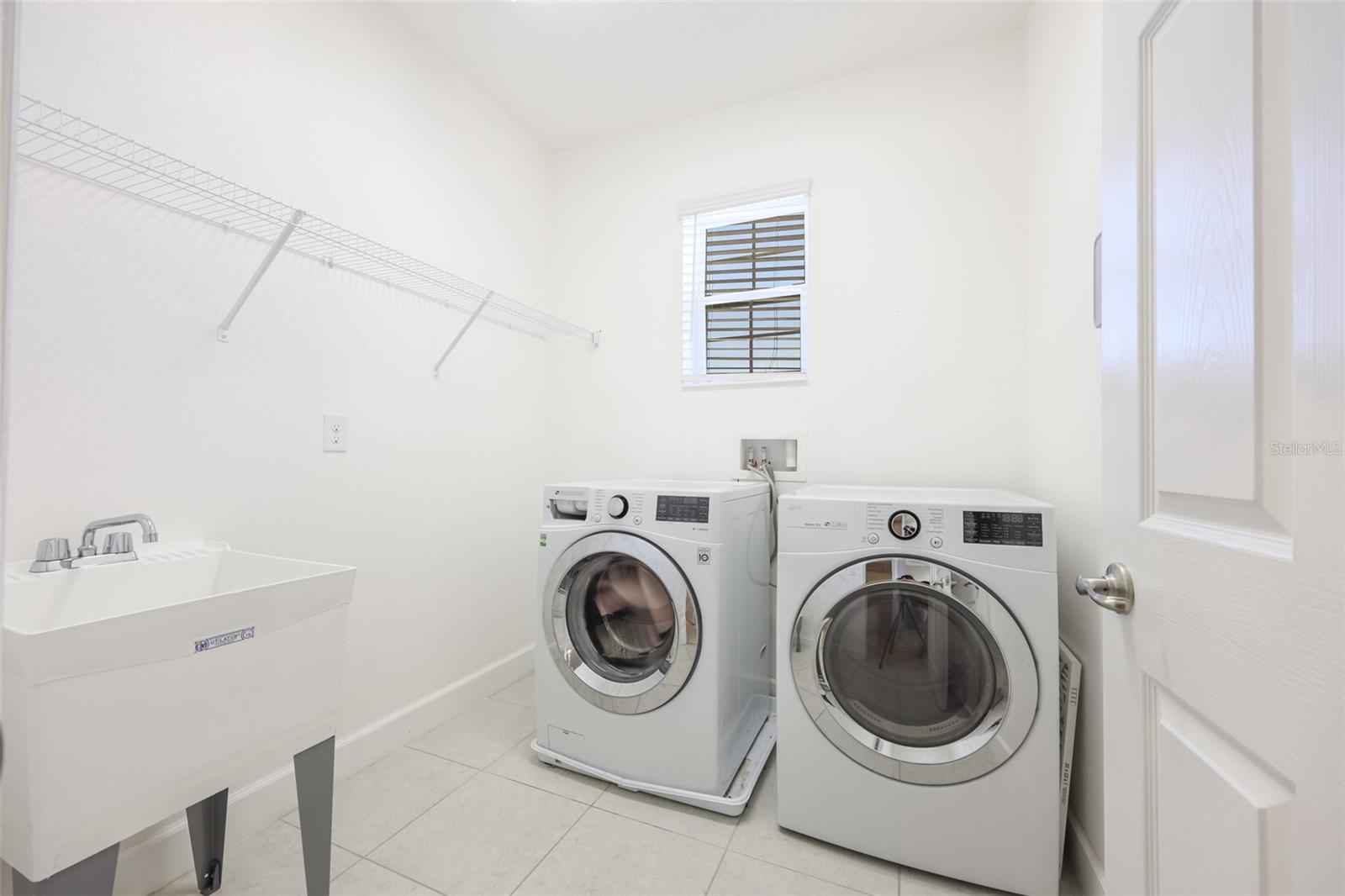 Image 25 of 56 For 6207 Voyagers Place