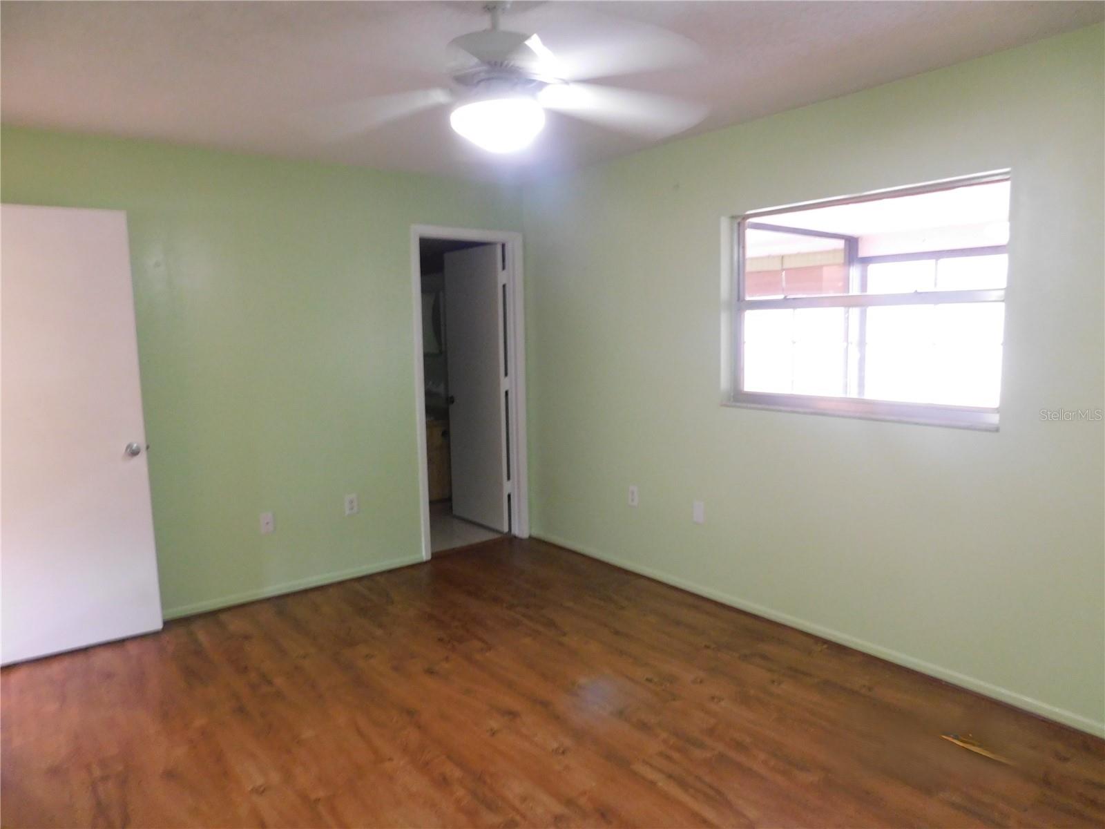 Image 14 of 17 For 7289 56th Avenue N