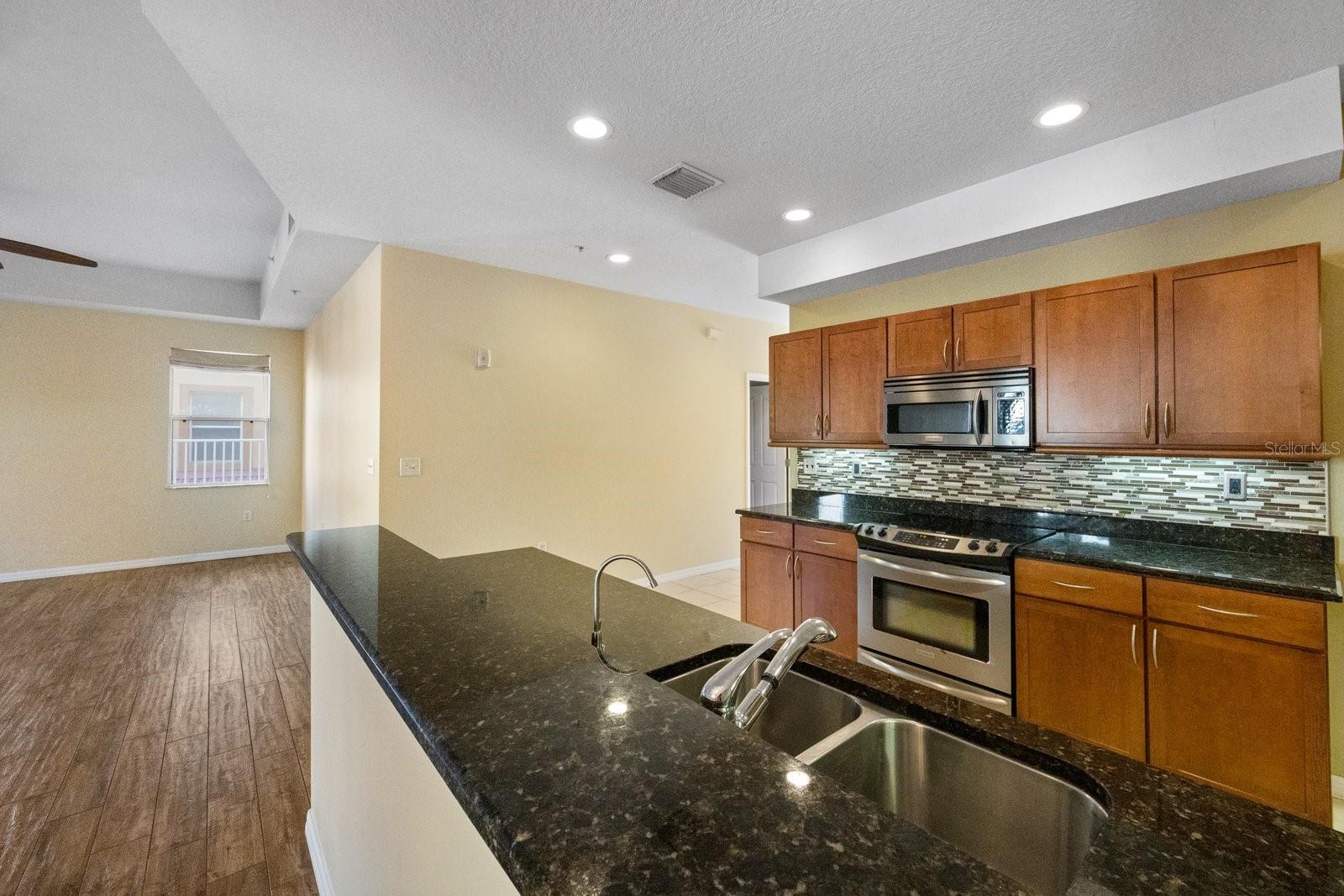 Image 22 of 44 For 630 Wells Court 201