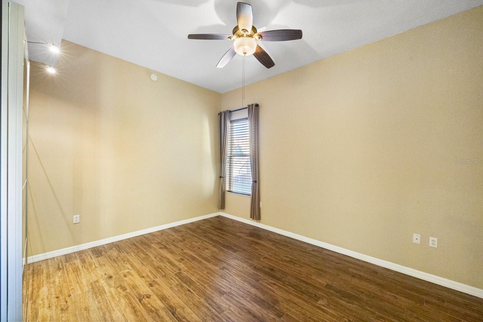 Image 27 of 44 For 630 Wells Court 201