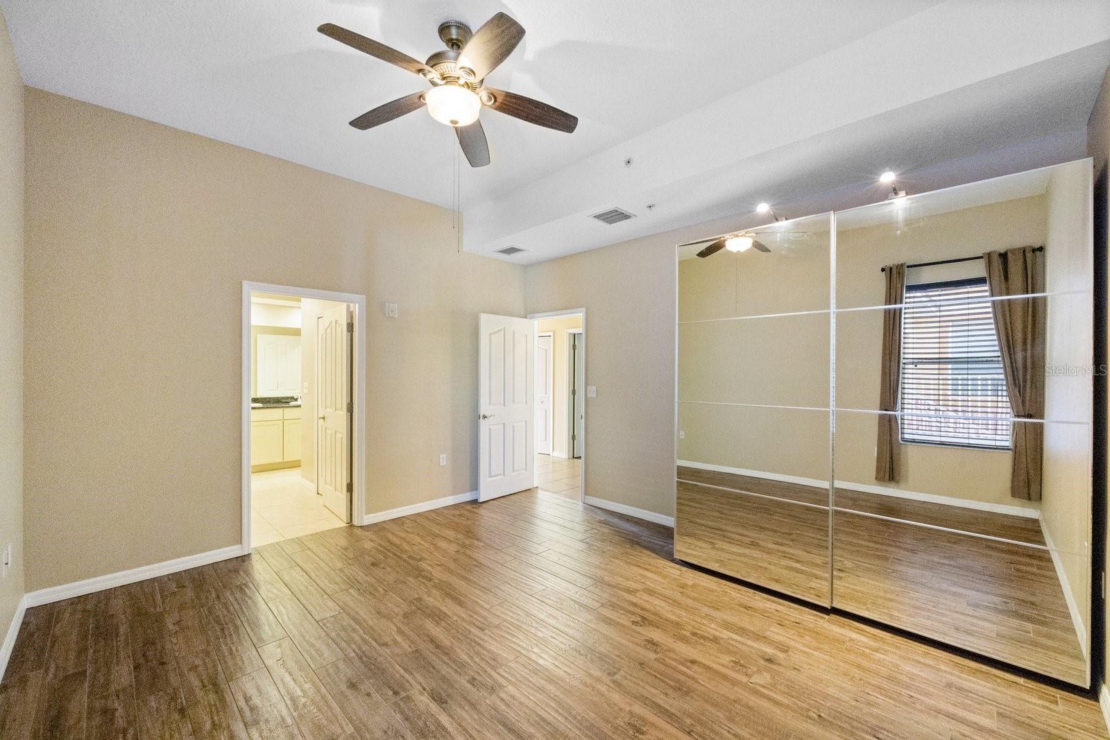 Image 28 of 44 For 630 Wells Court 201