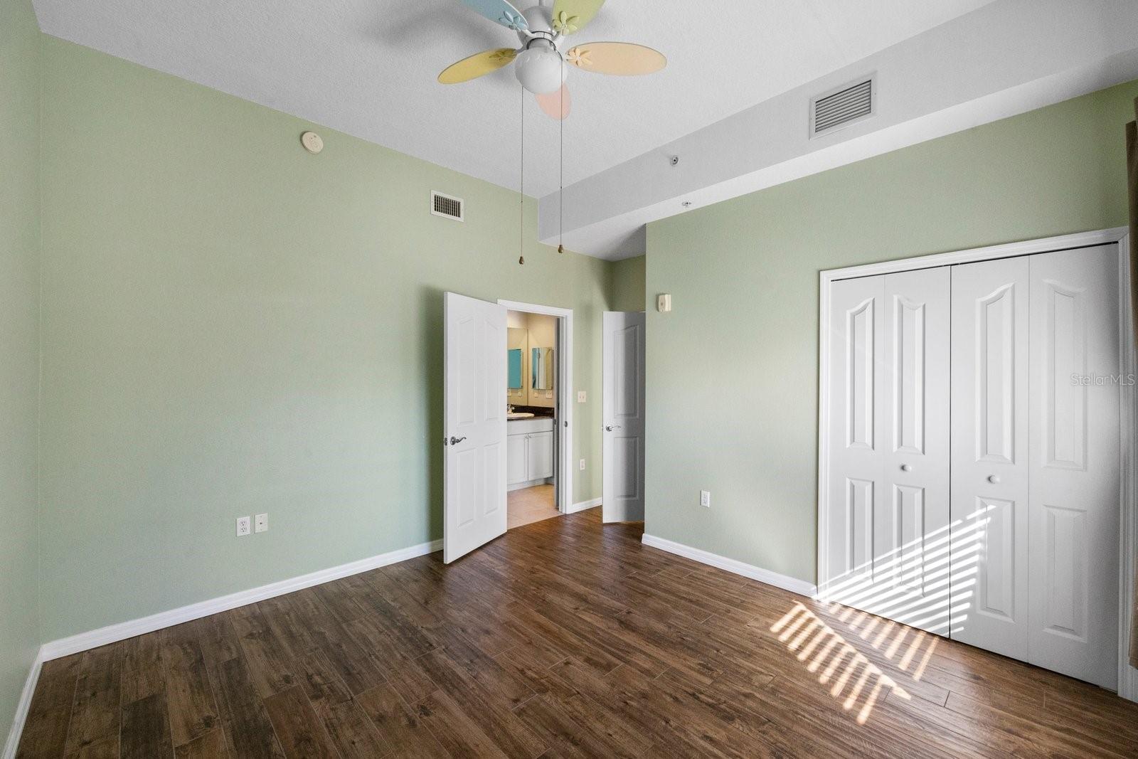 Image 32 of 44 For 630 Wells Court 201