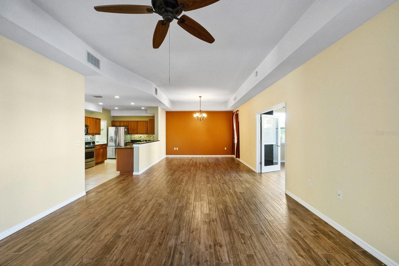 Image 8 of 44 For 630 Wells Court 201