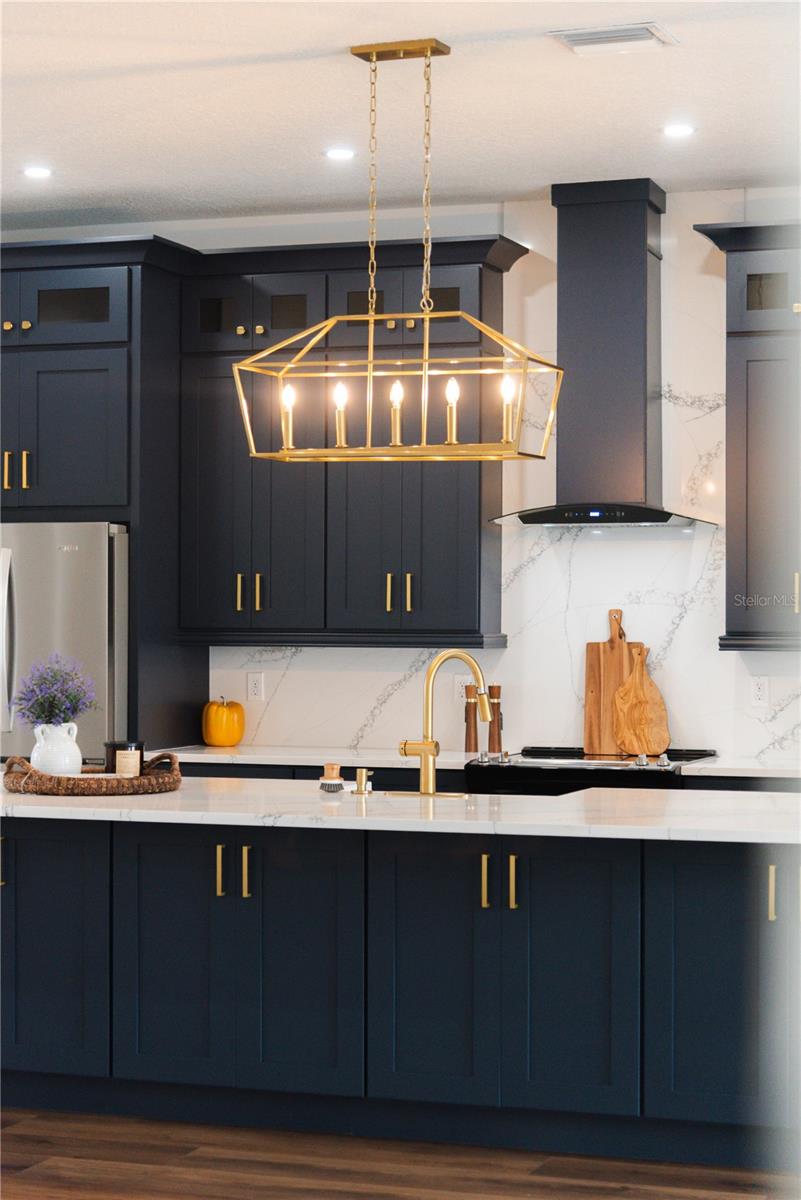 Image 20 of 47 For 15364 Newport Road