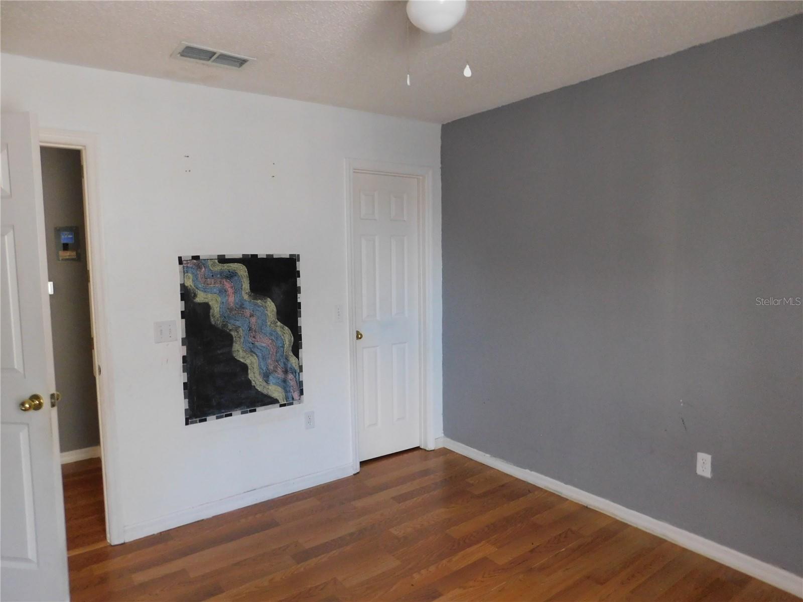 Image 20 of 22 For 609 Linnet Court