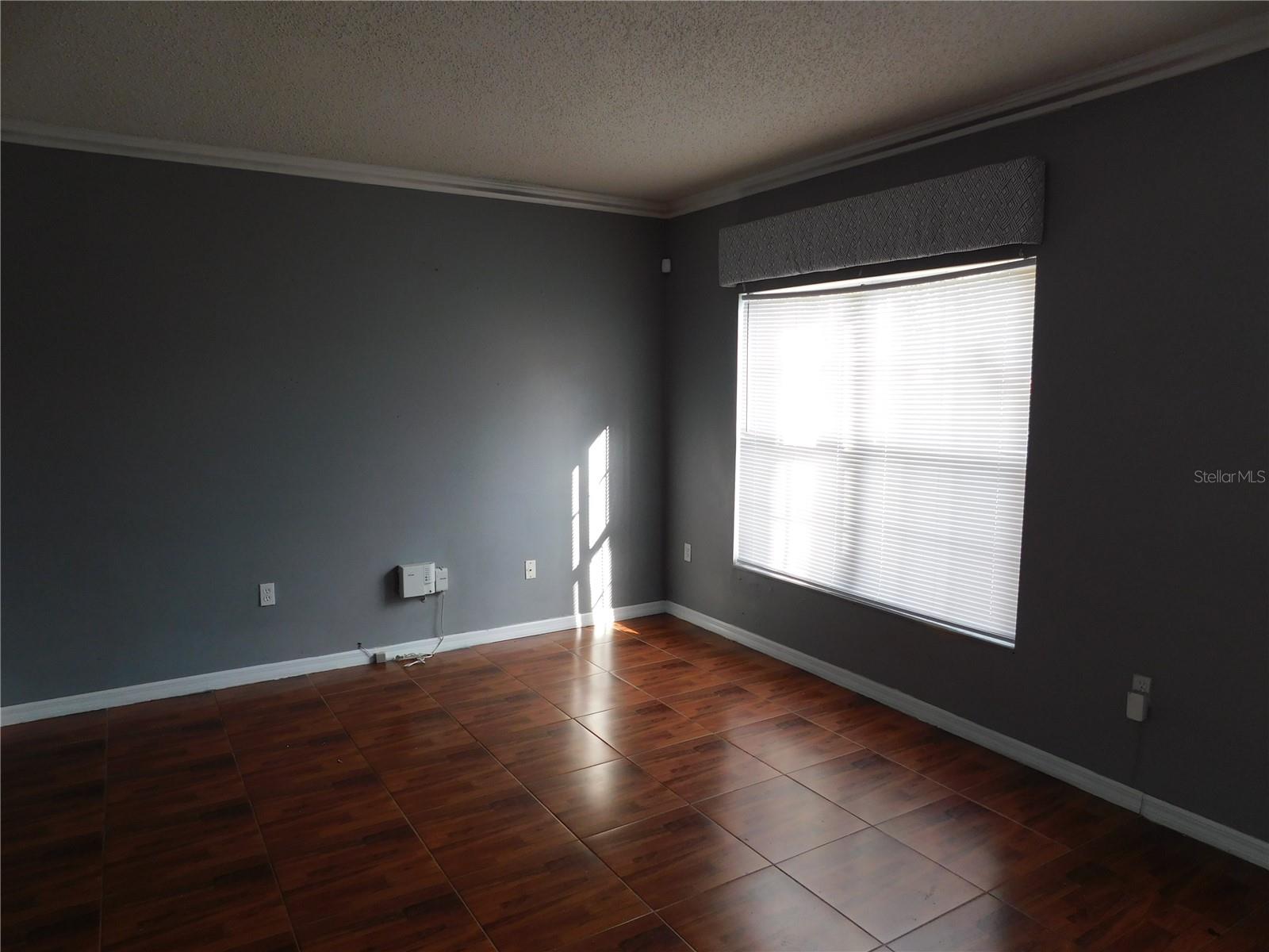 Image 5 of 22 For 609 Linnet Court