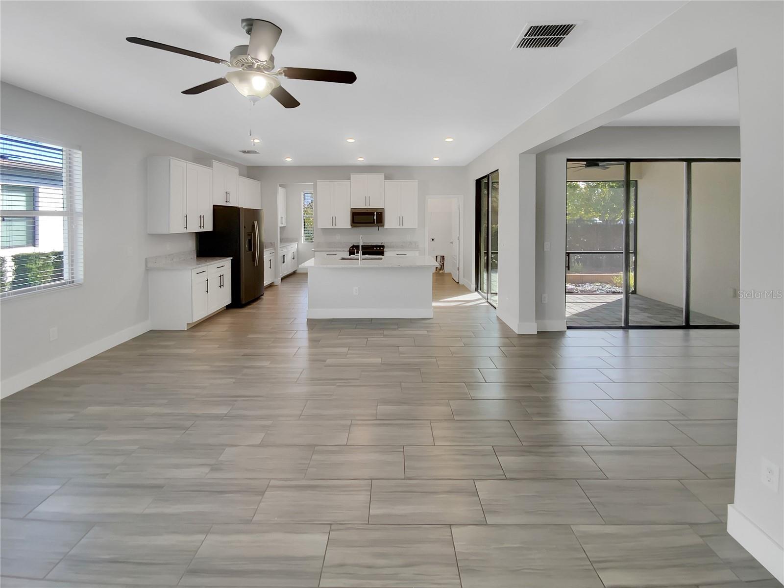 Listing photo id 8 for 17335 Brighton Lake Road