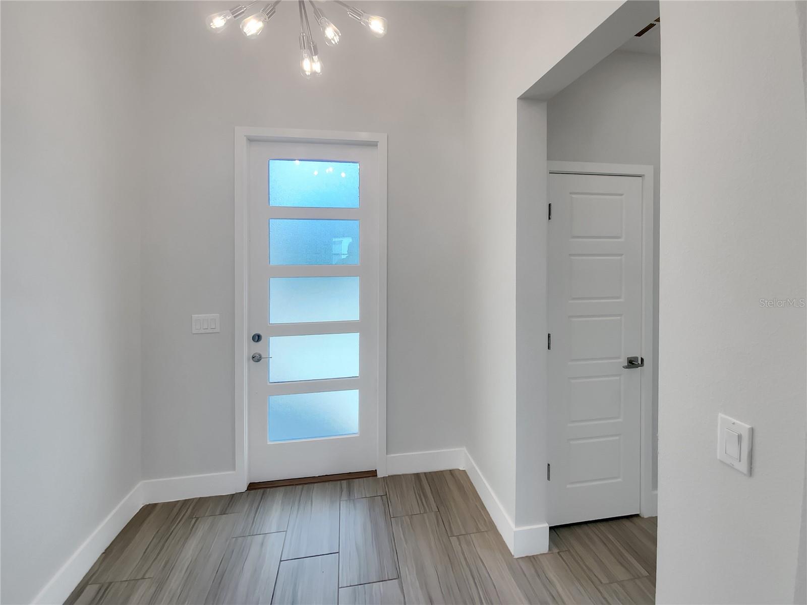 Listing photo id 10 for 17335 Brighton Lake Road