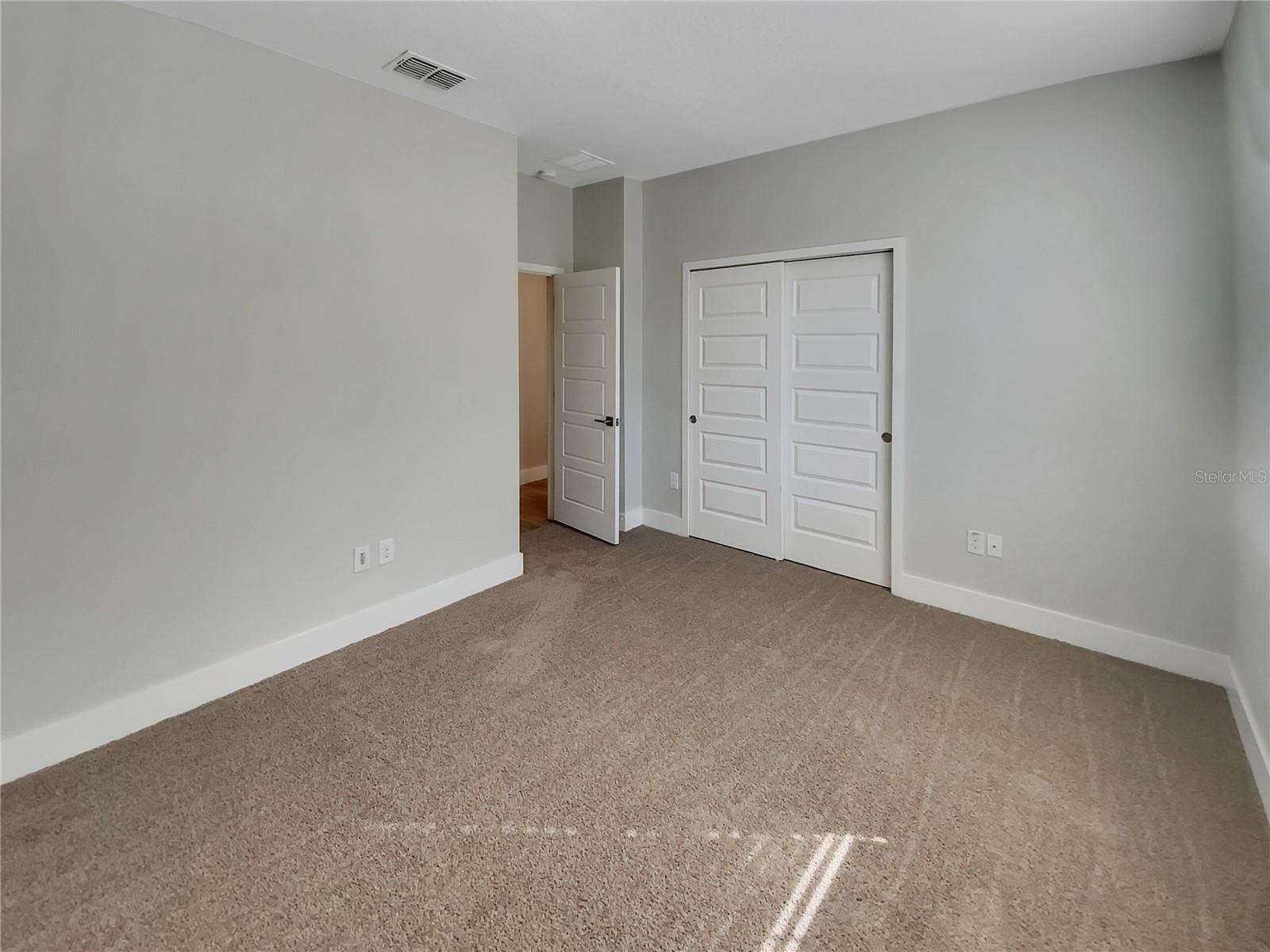 Listing photo id 14 for 17335 Brighton Lake Road