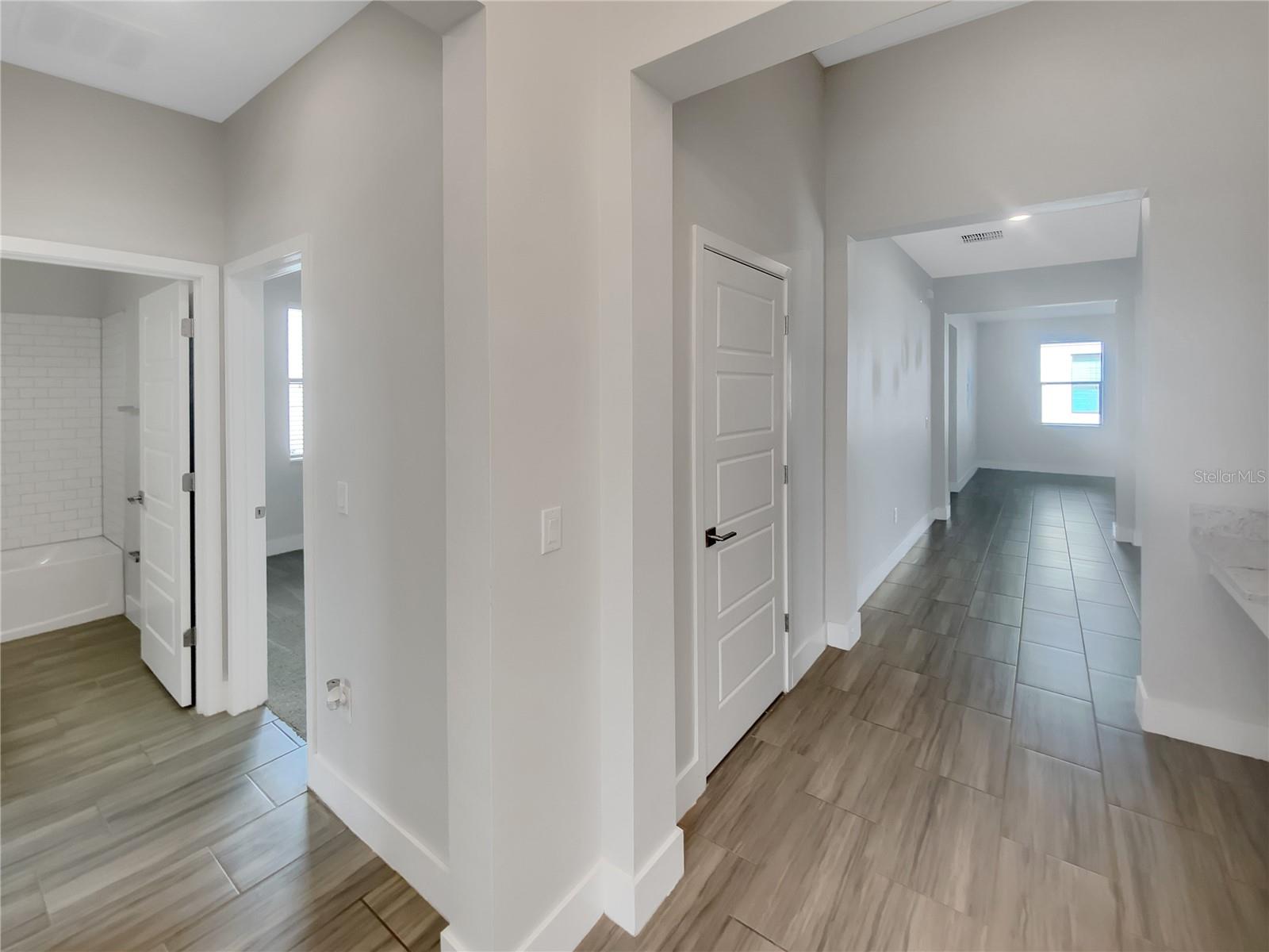 Listing photo id 21 for 17335 Brighton Lake Road