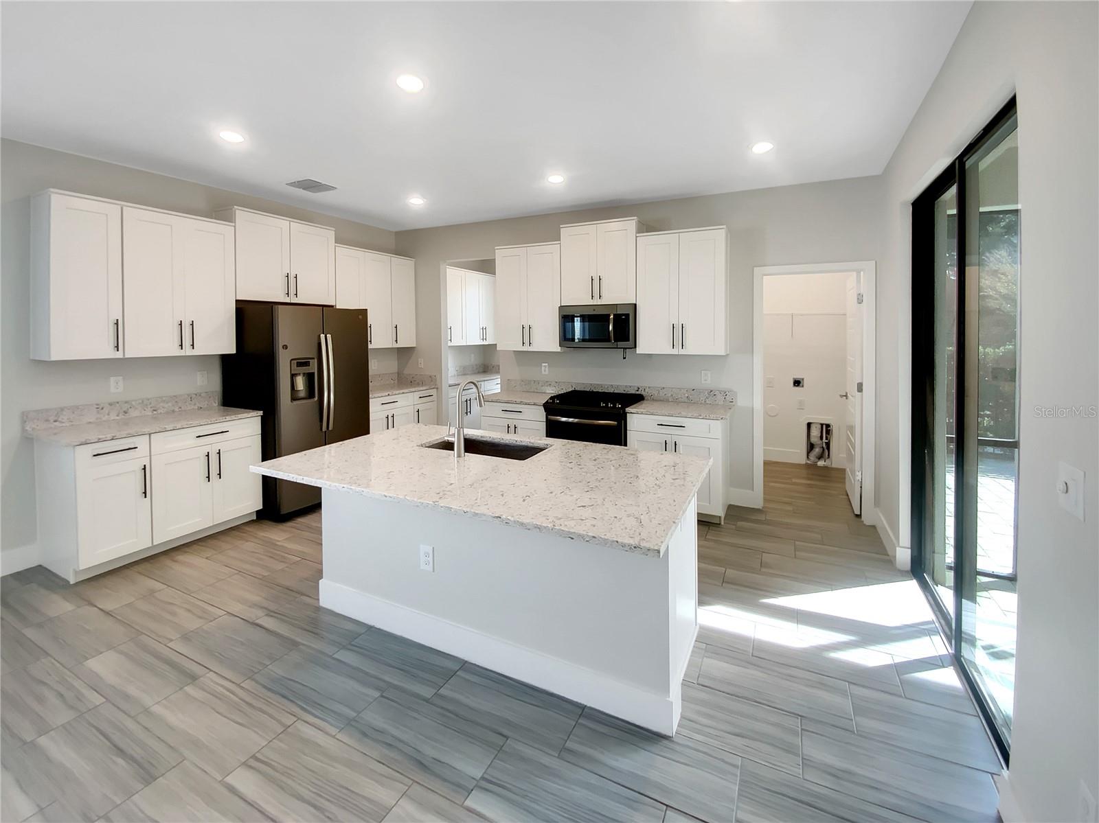 Listing photo id 1 for 17335 Brighton Lake Road