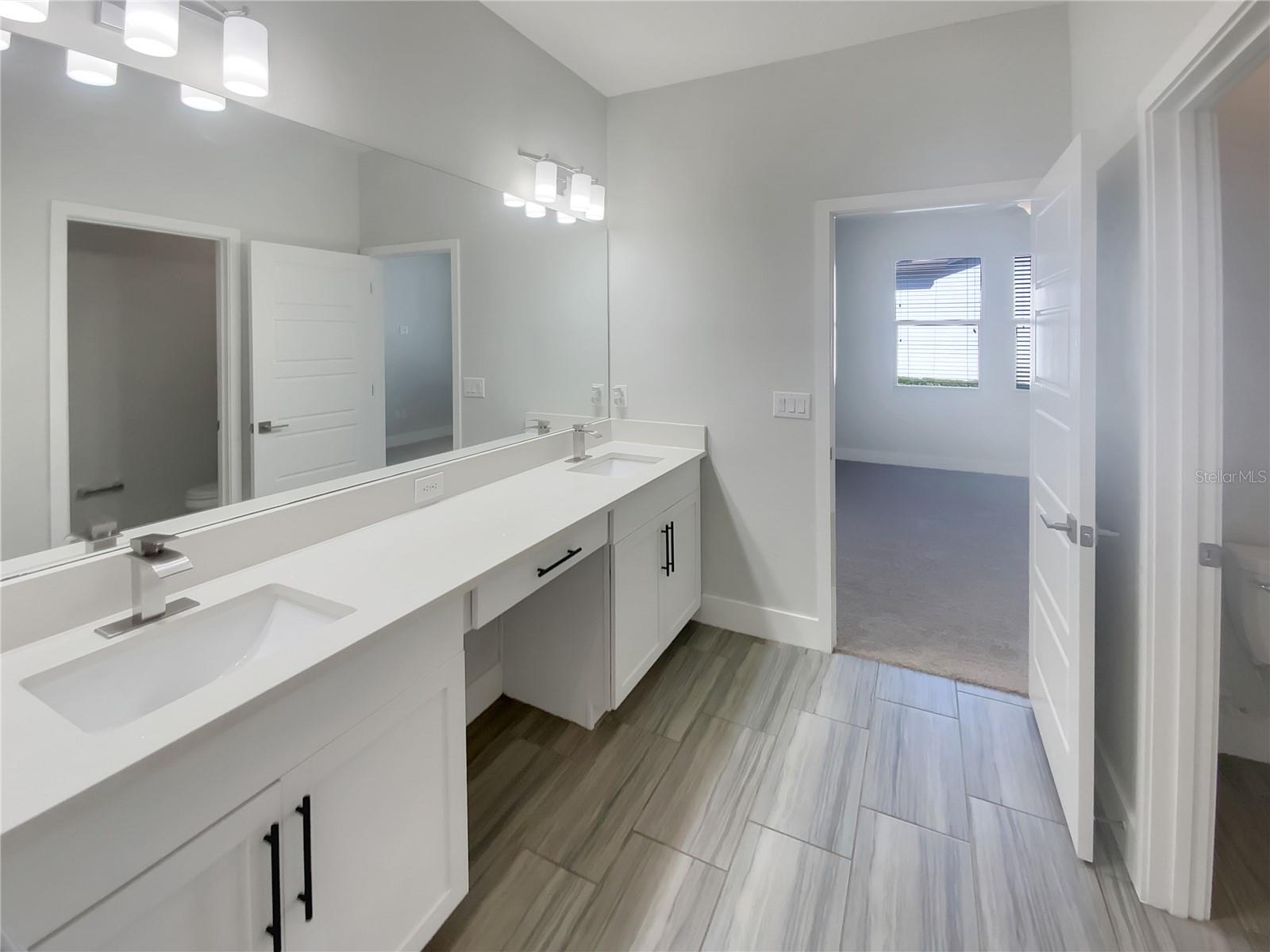 Listing photo id 28 for 17335 Brighton Lake Road