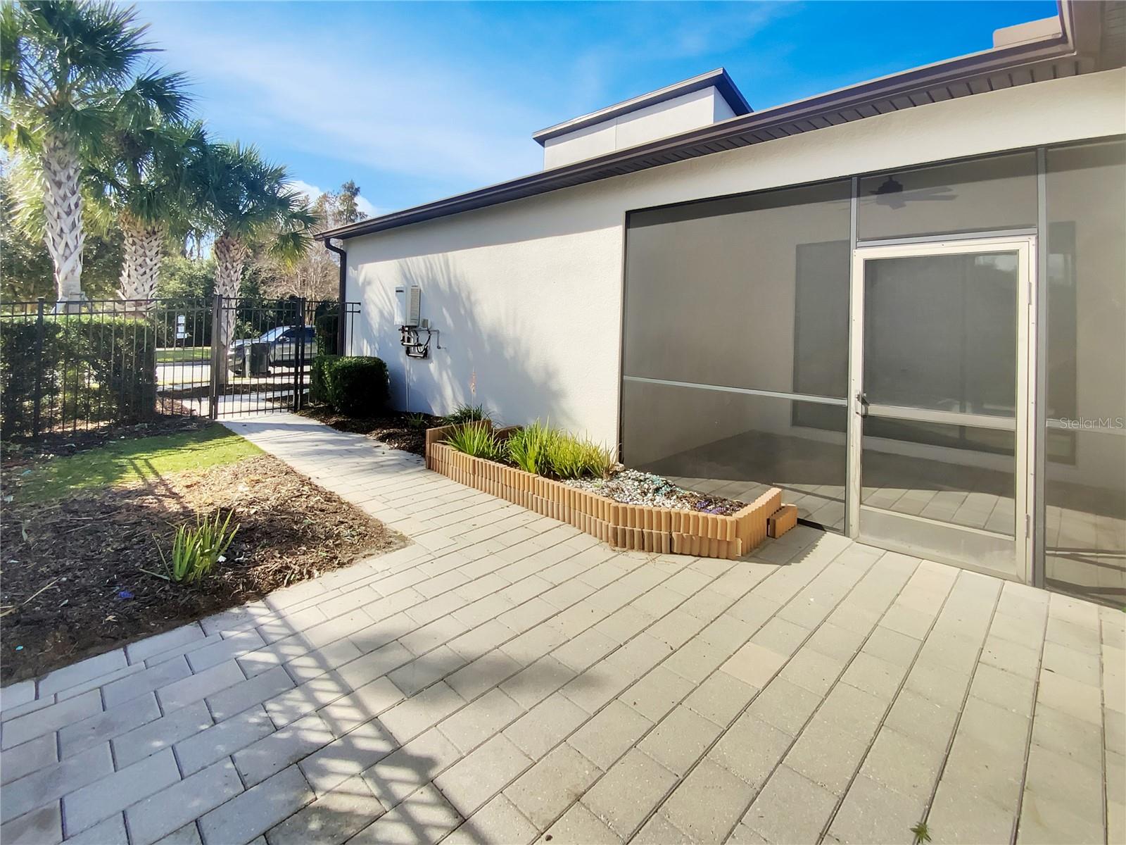 Listing photo id 32 for 17335 Brighton Lake Road