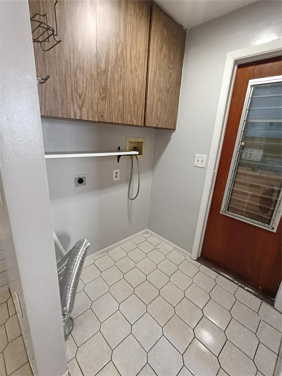 Image 32 of 36 For 7338 Foxbloom Drive