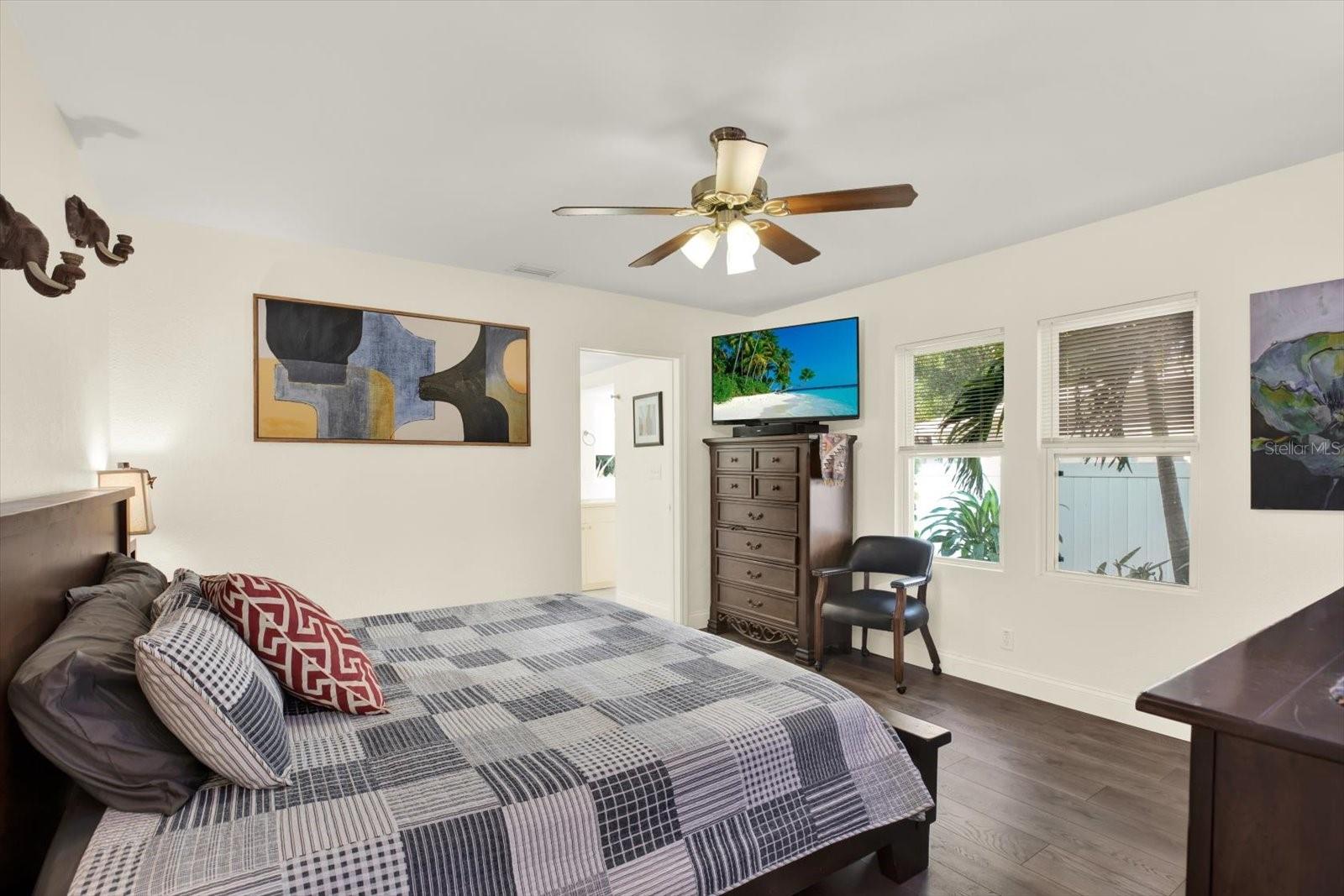 Image 10 of 28 For 5201 18th Avenue S