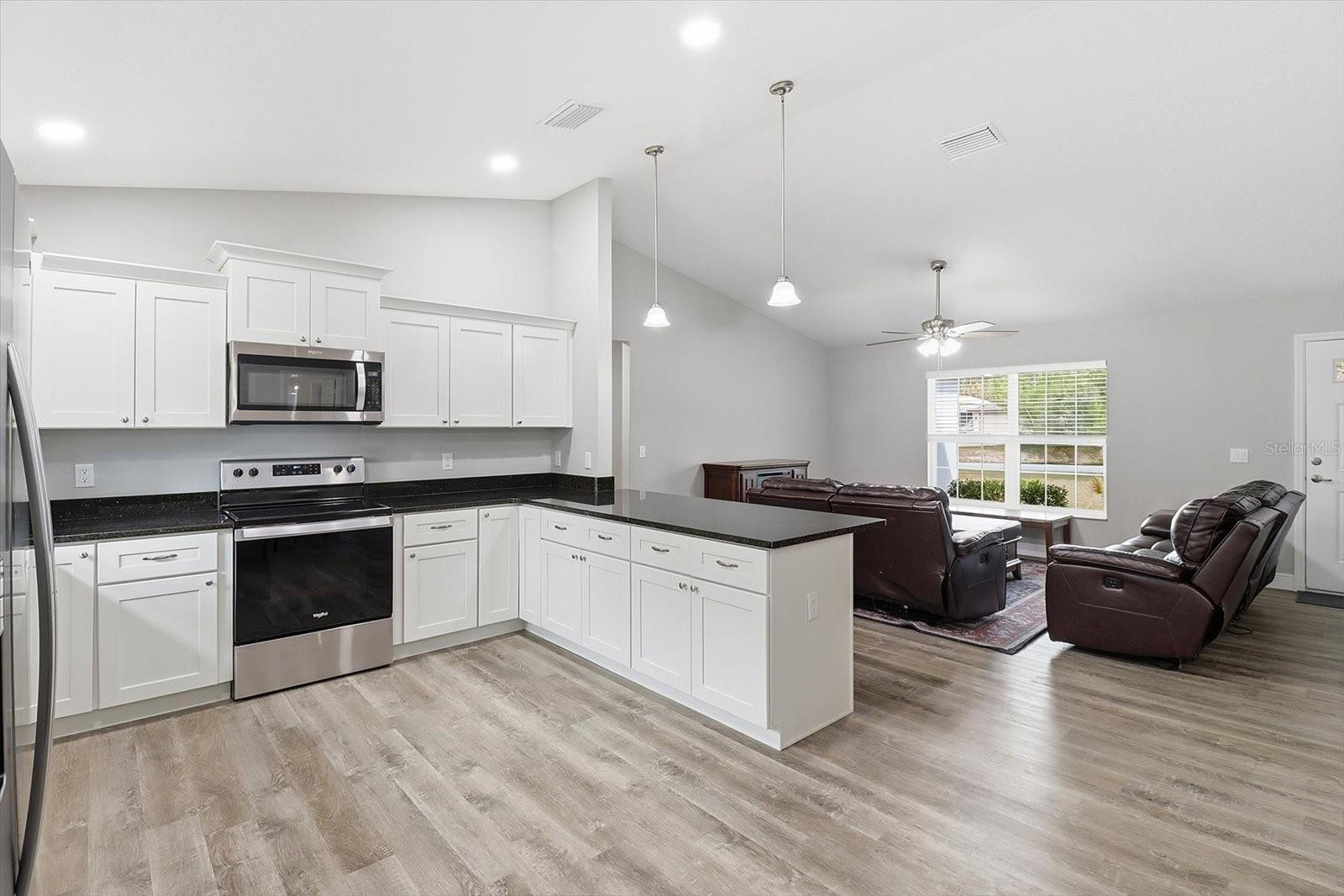 Image 11 of 45 For 5932 Flagstaff Avenue