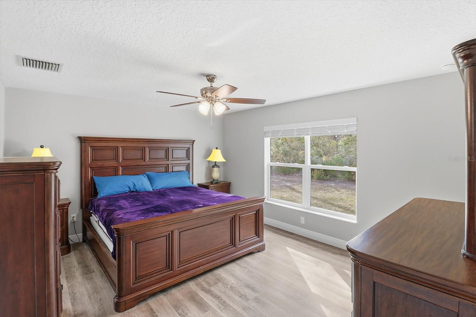 Image 15 of 45 For 5932 Flagstaff Avenue