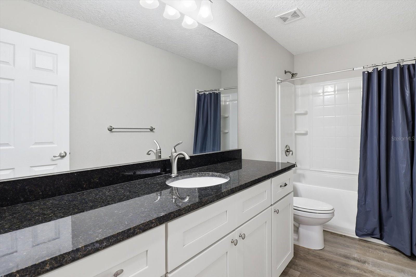 Image 23 of 45 For 5932 Flagstaff Avenue