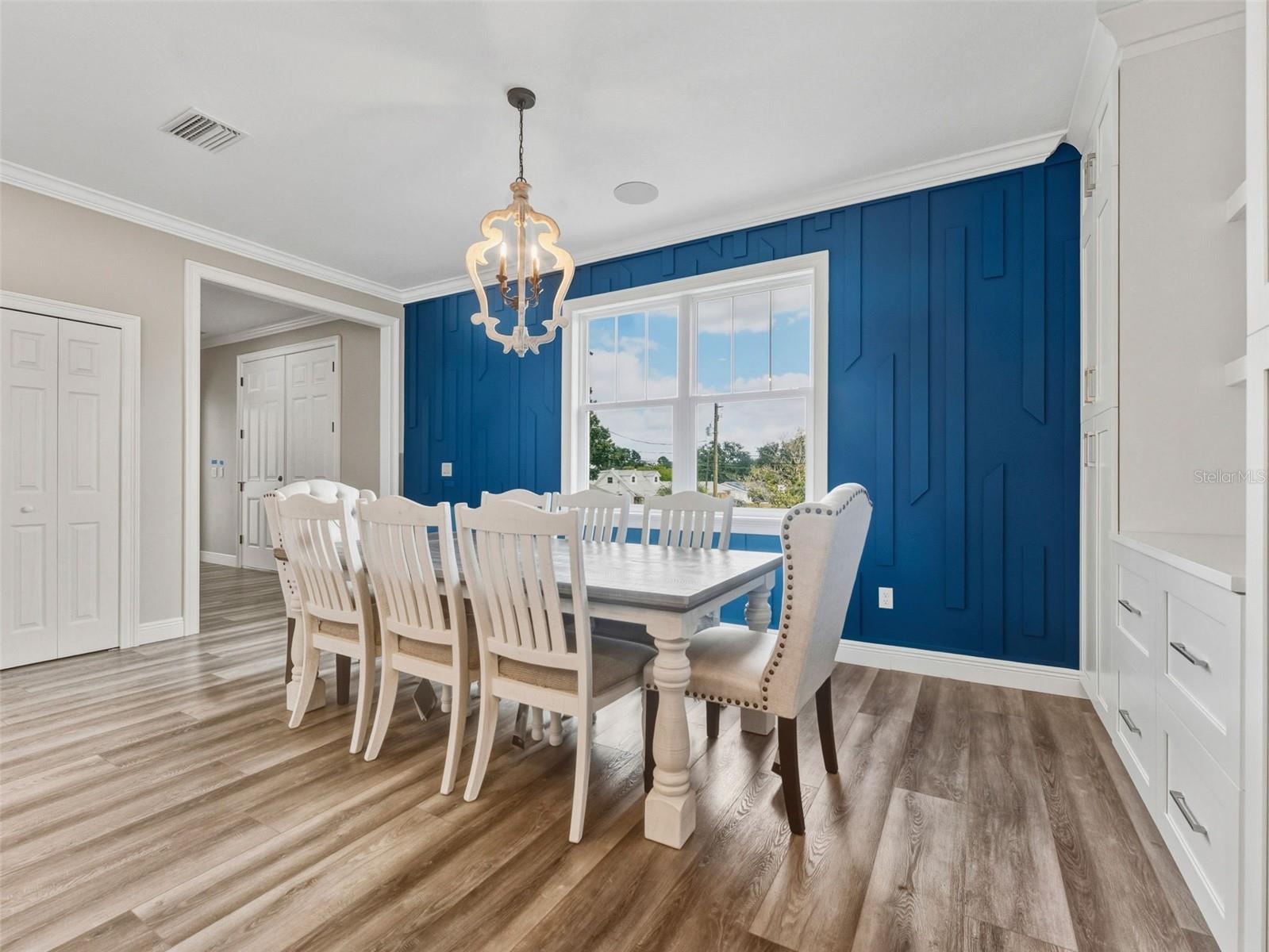 Image 12 of 76 For 8717 Driftwood Drive