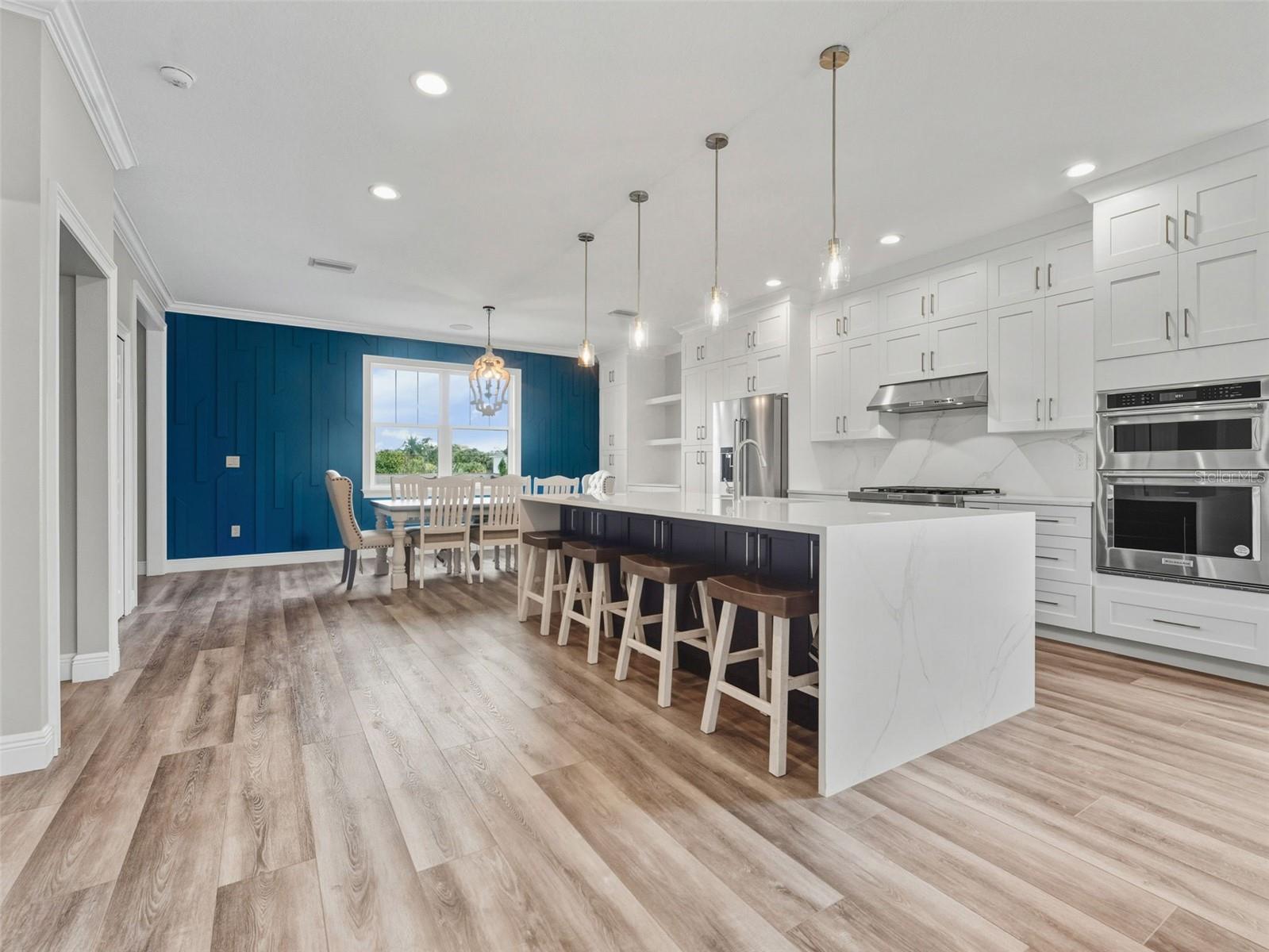 Image 14 of 76 For 8717 Driftwood Drive