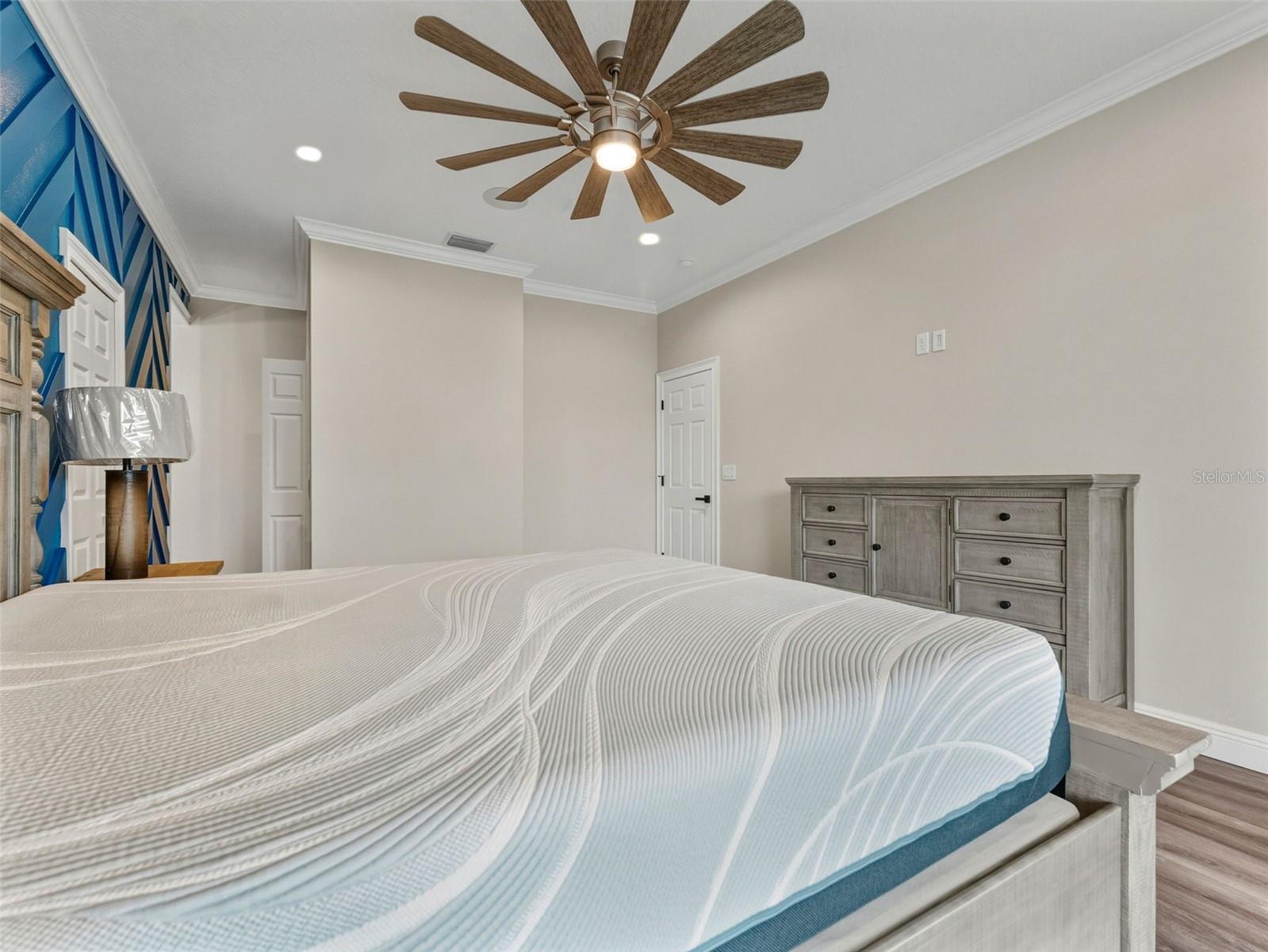 Image 20 of 76 For 8717 Driftwood Drive