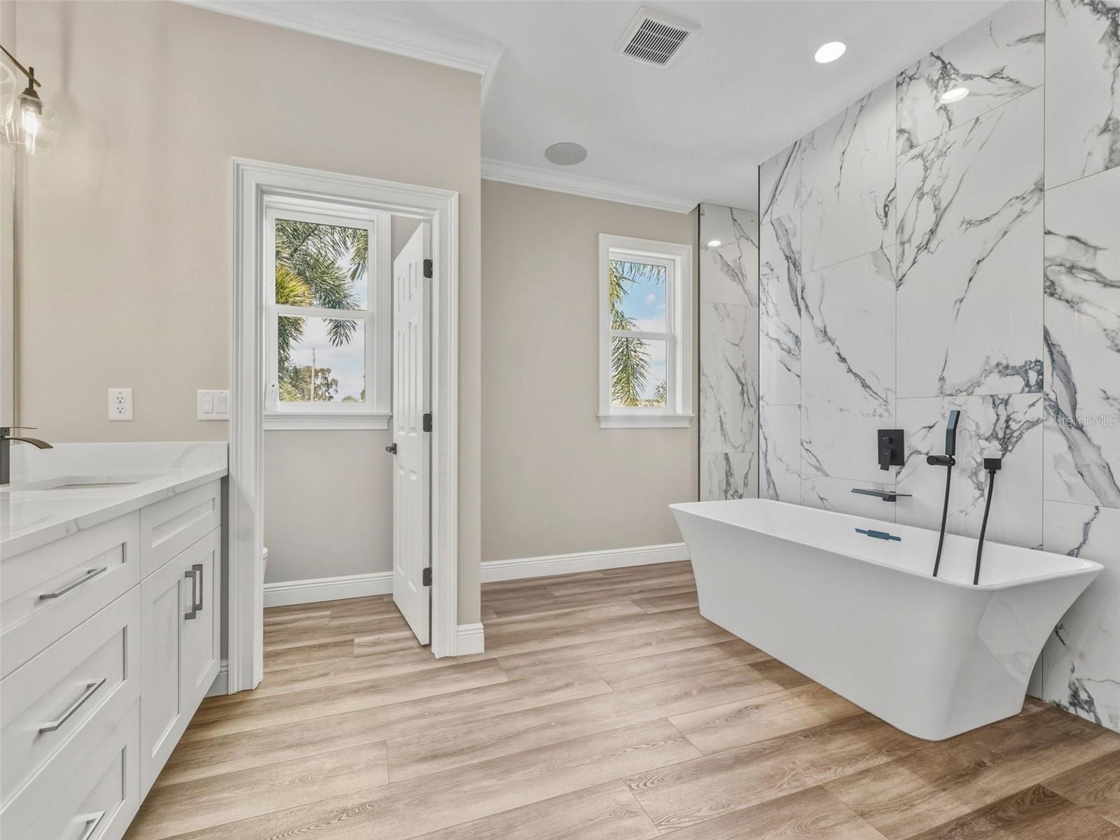 Image 21 of 76 For 8717 Driftwood Drive